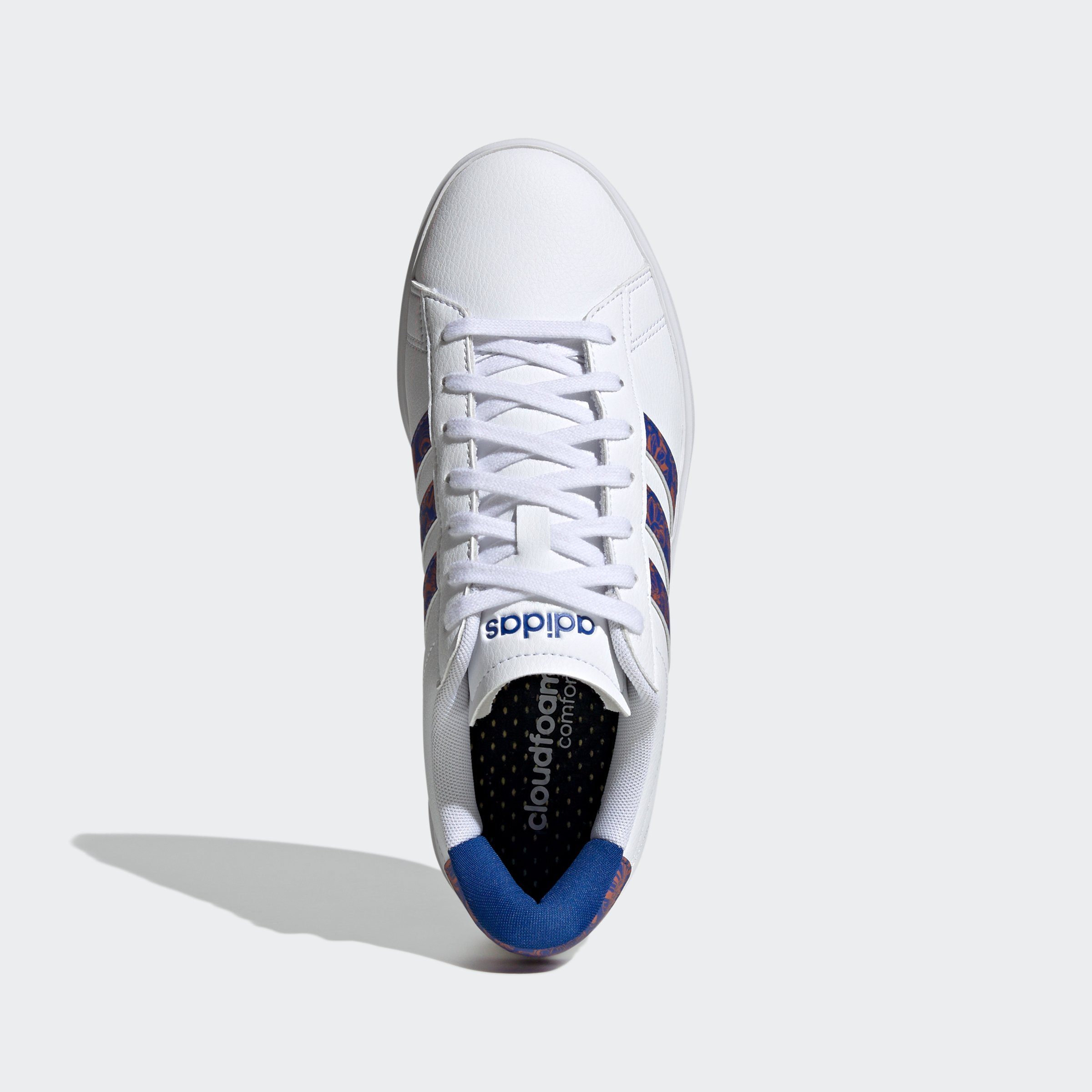 adidas Sportswear GRAND COURT Spuren 2.0 Design Sneaker Superstar des adidas auf den