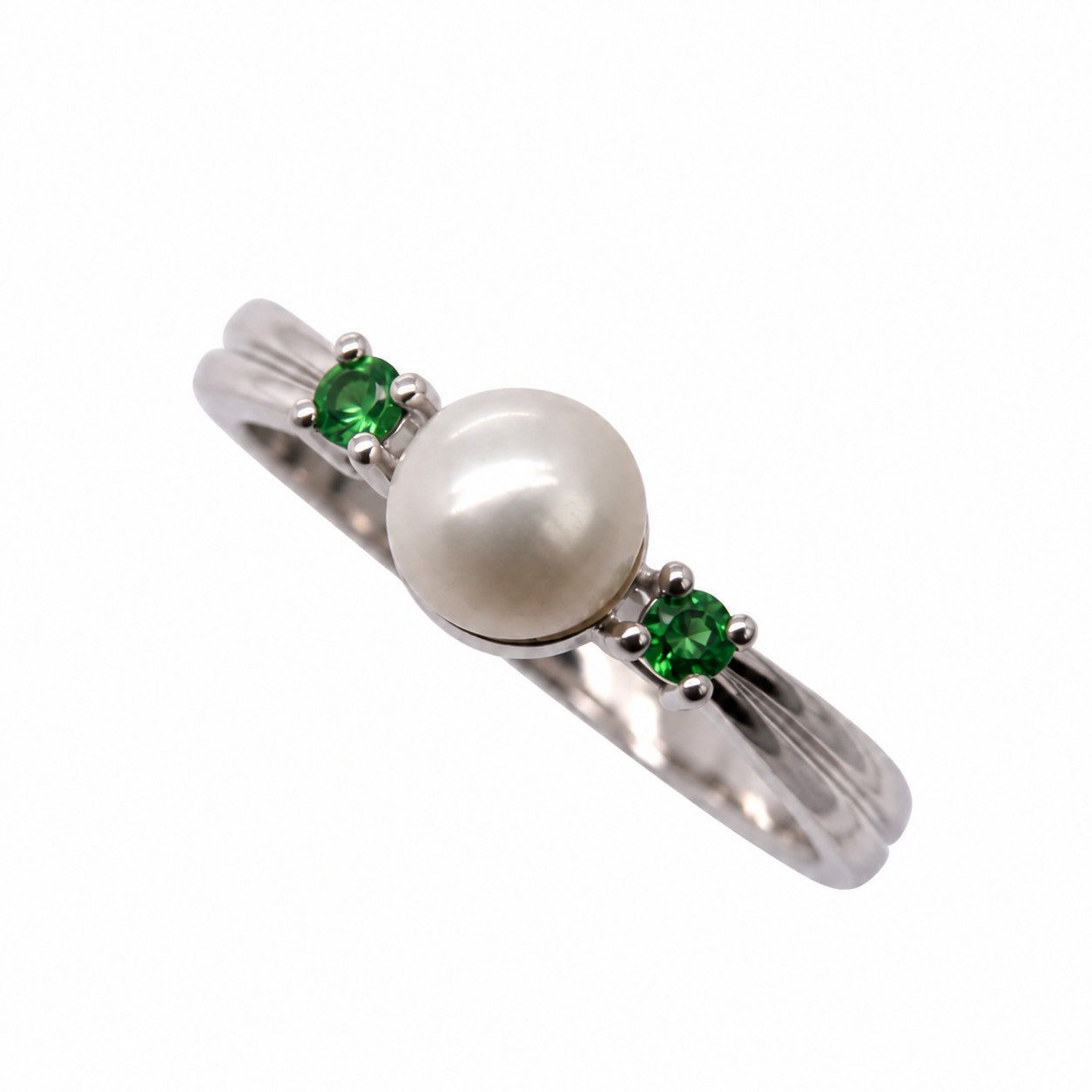 Sogni d'oro Fingerring mit Süßwasserzuchtperle und Tsavorit, Silber 925