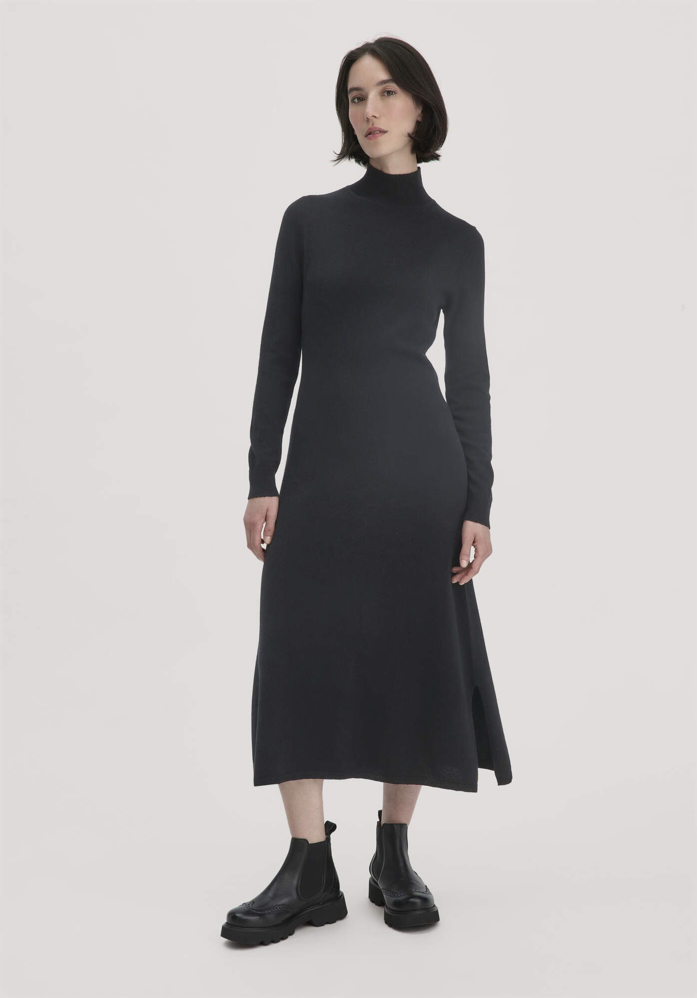 Hessnatur Strickkleid Regular aus Bio-Schurwolle mit Kaschmir (1-tlg)