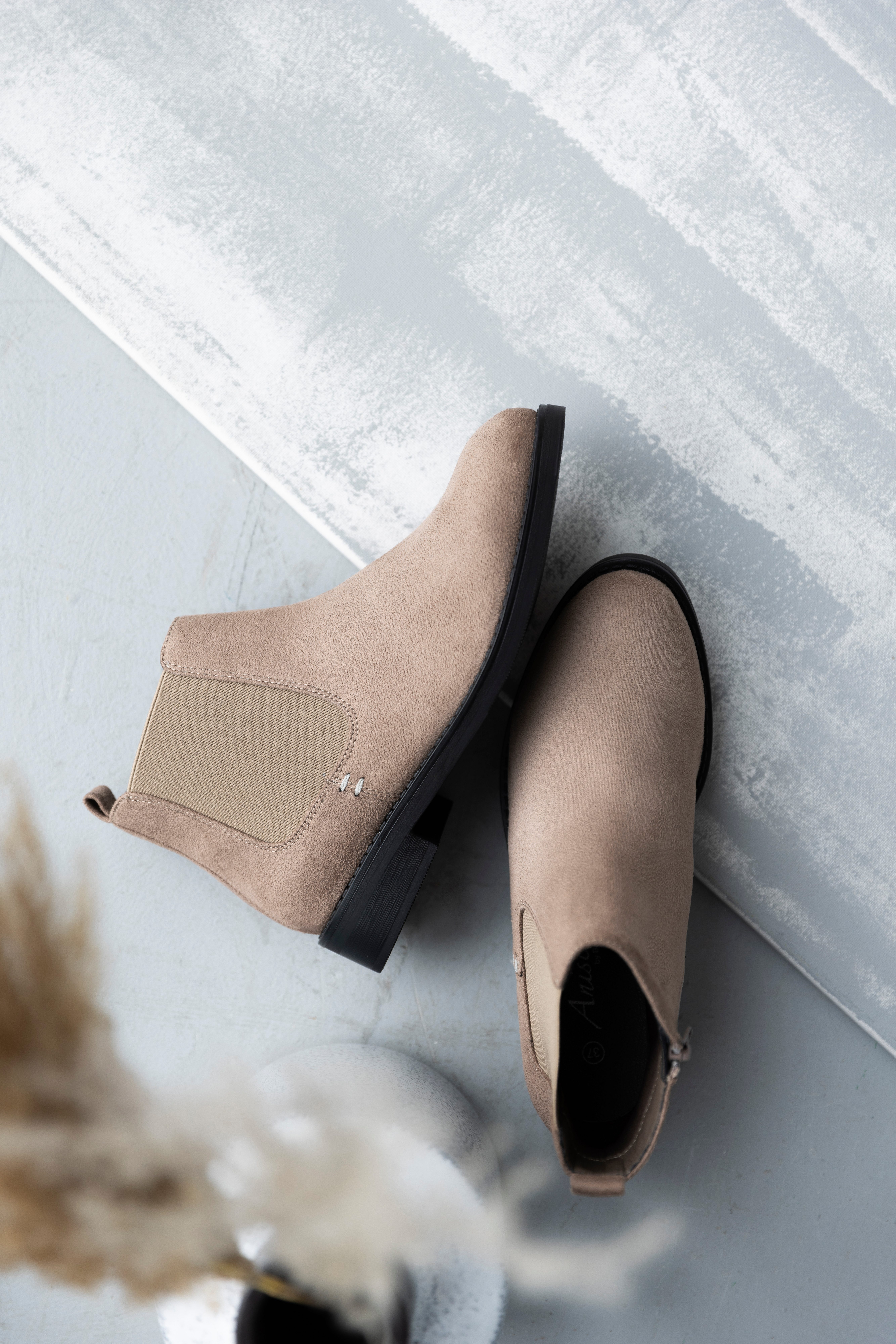 Aniston SHOES Chelseaboots Stiefelette, Blockabsatz, mit breitem Stretch