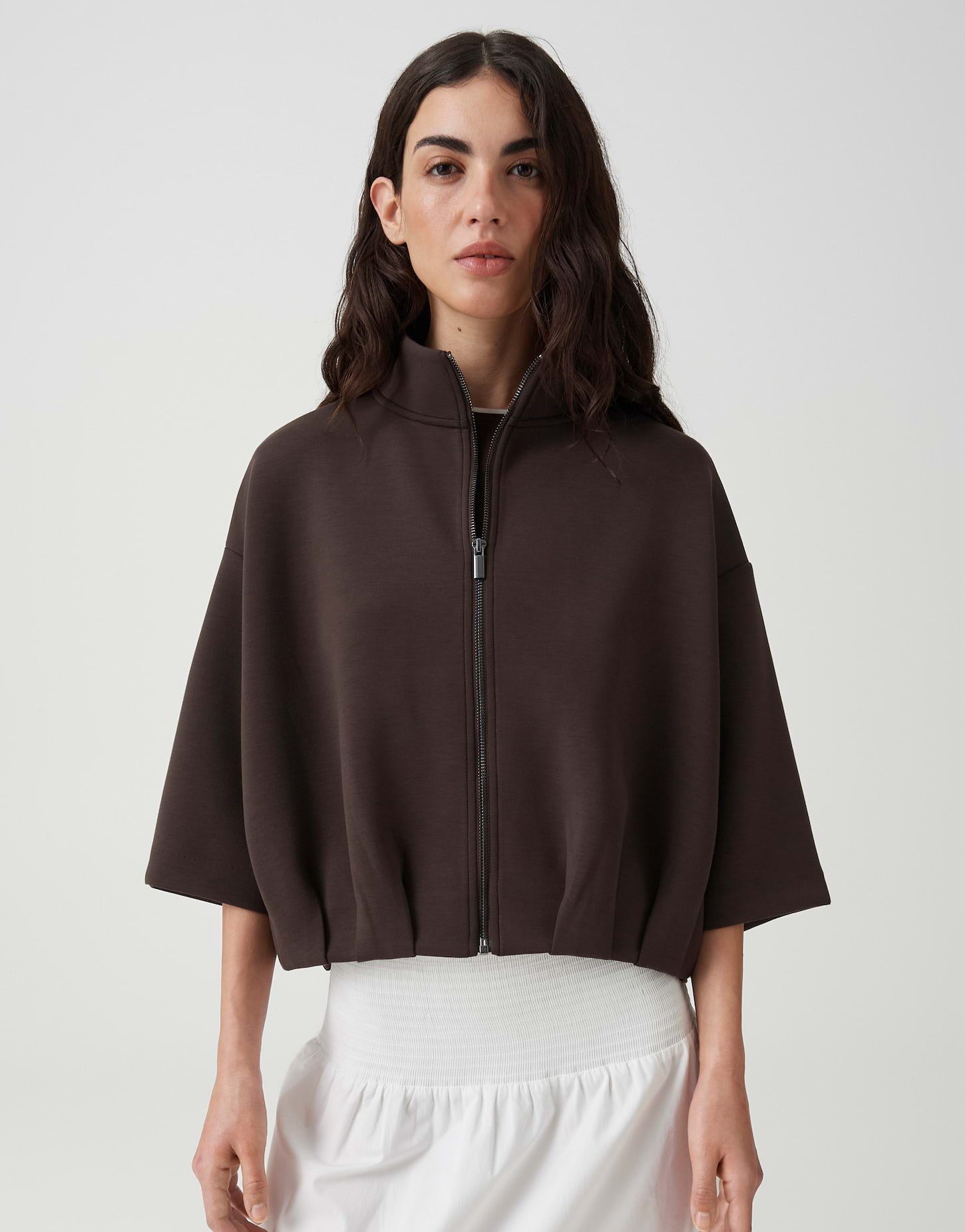 OPUS Sweatjacke aus Scuba mit O-Form Fixierte Falten für moderne Struktur