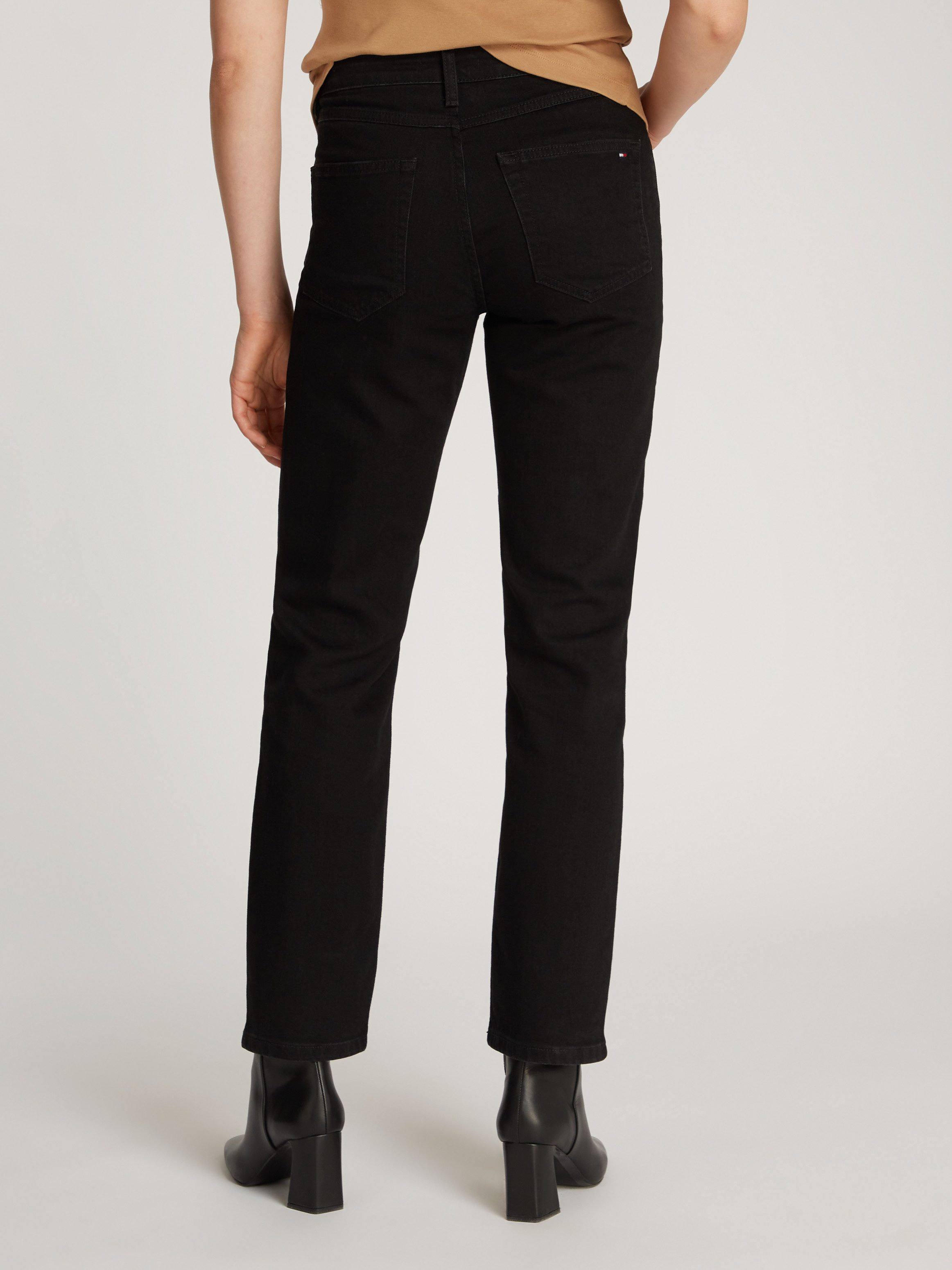 Tommy Hilfiger Straight-Jeans "CLASSIC STRAIGHT RW" mit Logo-Badge, in Knöc günstig online kaufen