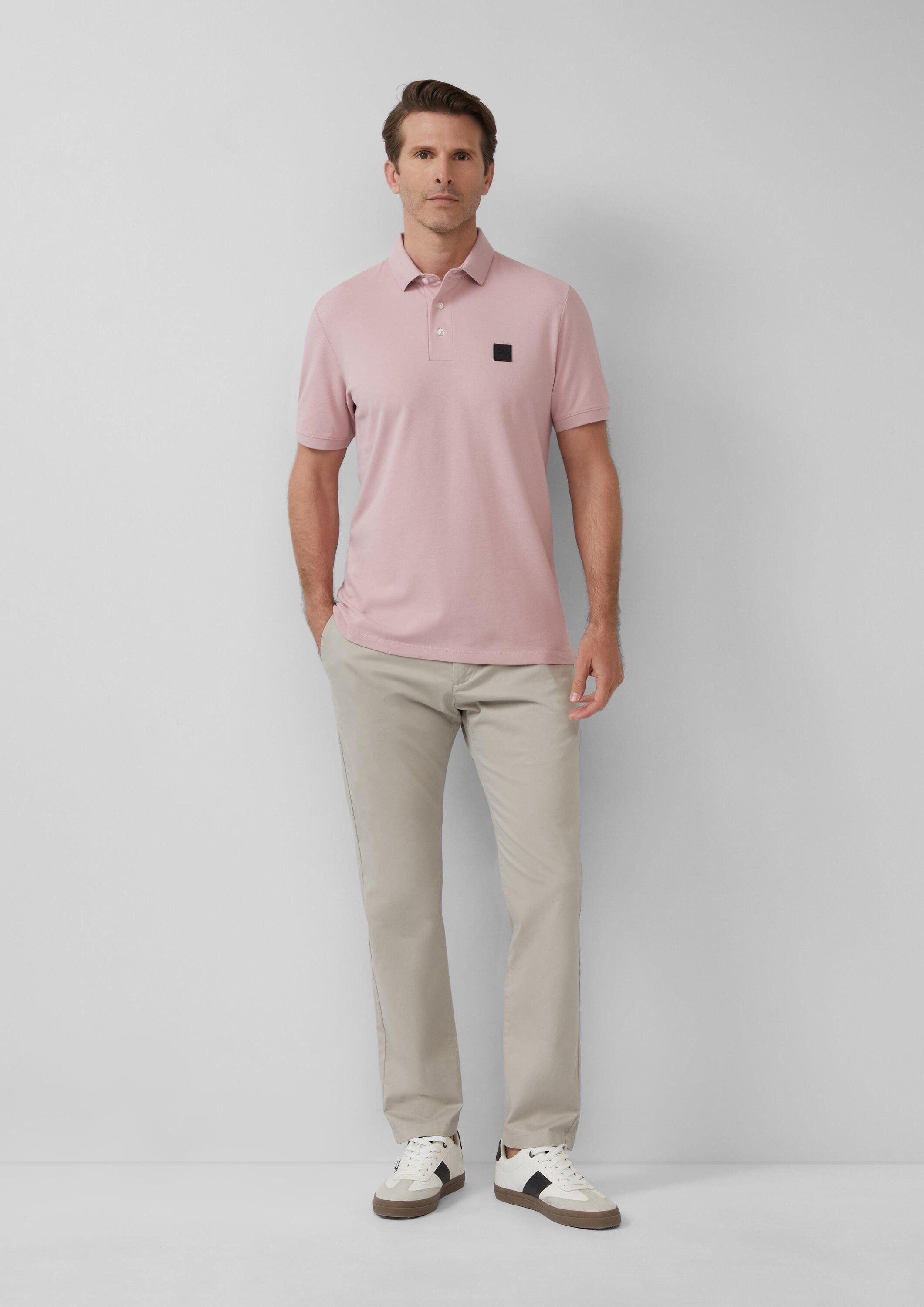 s.Oliver Kurzarmshirt Polo-Shirt Piqué-Poloshirt aus Baumwollstretch mit Label-Patch