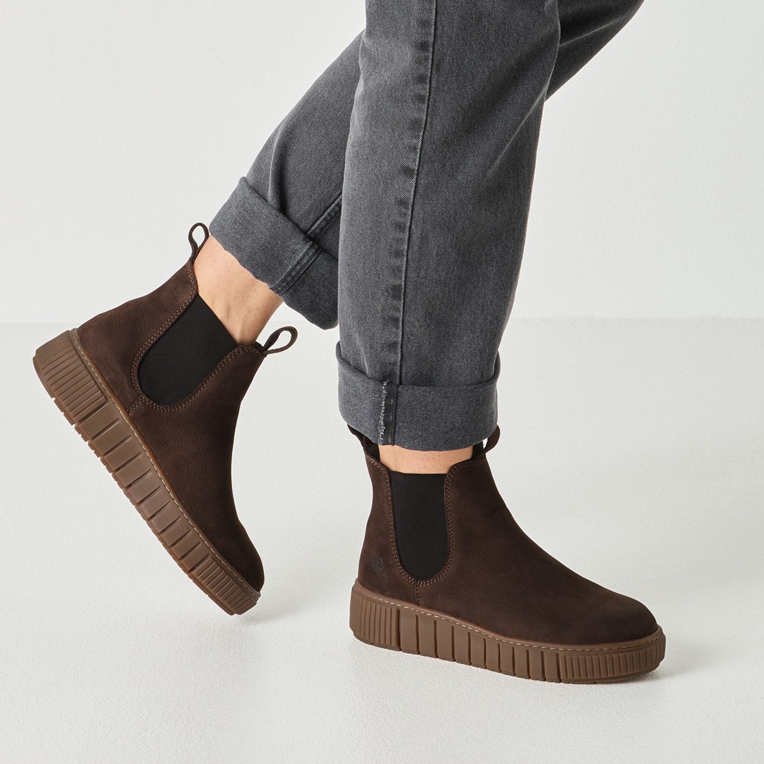 Tamaris Chelseaboots Plateaus, Herbstboots mit zwei Anziehlaschen