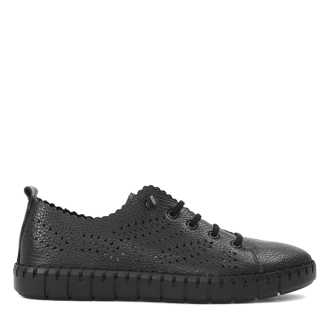 Celal Gültekin Bequeme Leder-Sneaker mit perforiertem Design und Flexibilität Sneaker Glattes Echtleder in klassischem Schwarz