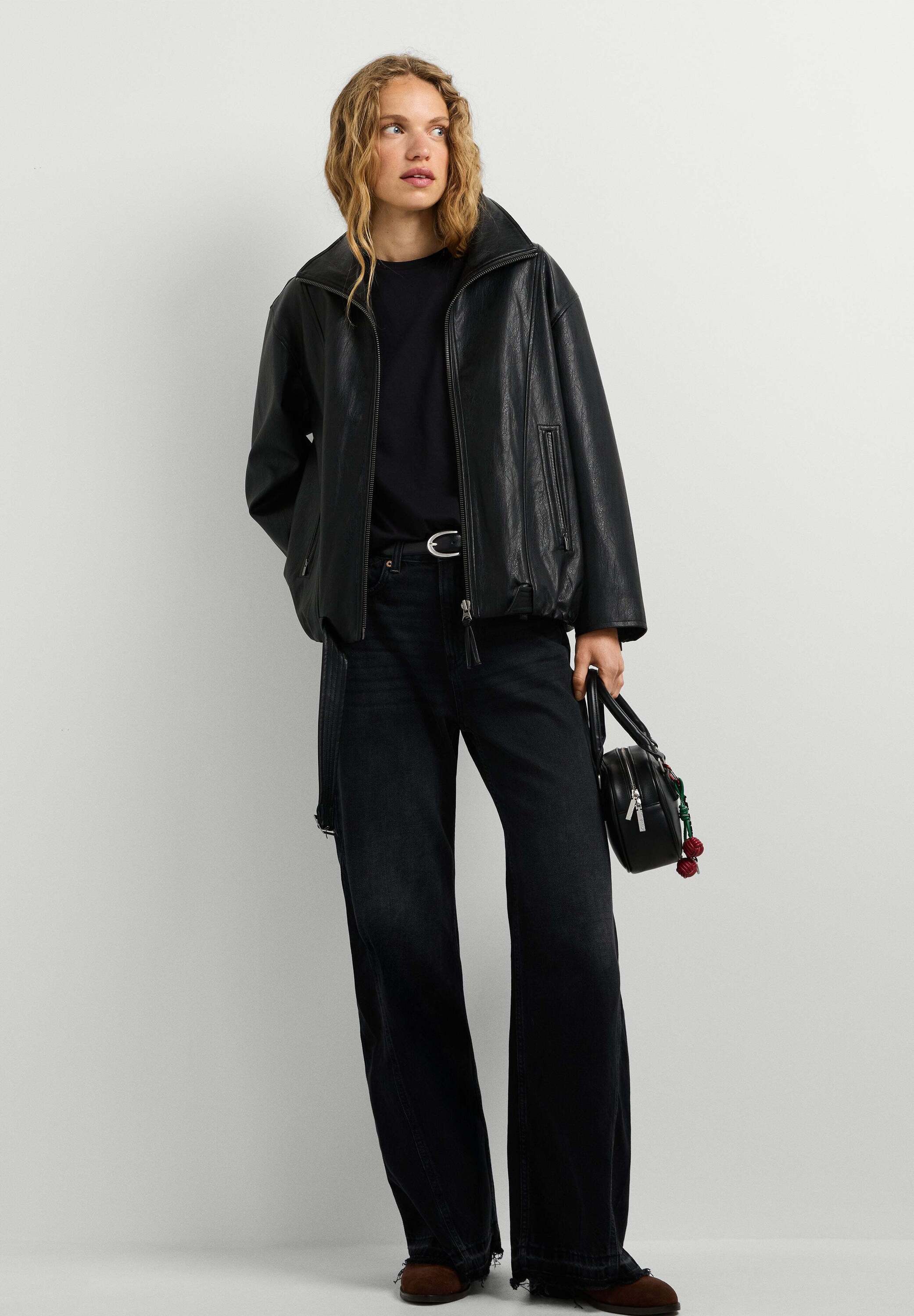 Pepe Jeans Slim-fit-Jeans flare fit jeans BELLE HW FLARE BLACK