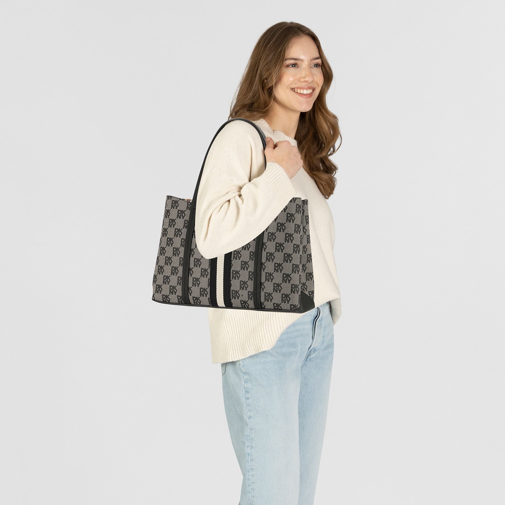 DKNY Schultertasche Nuri, Leder