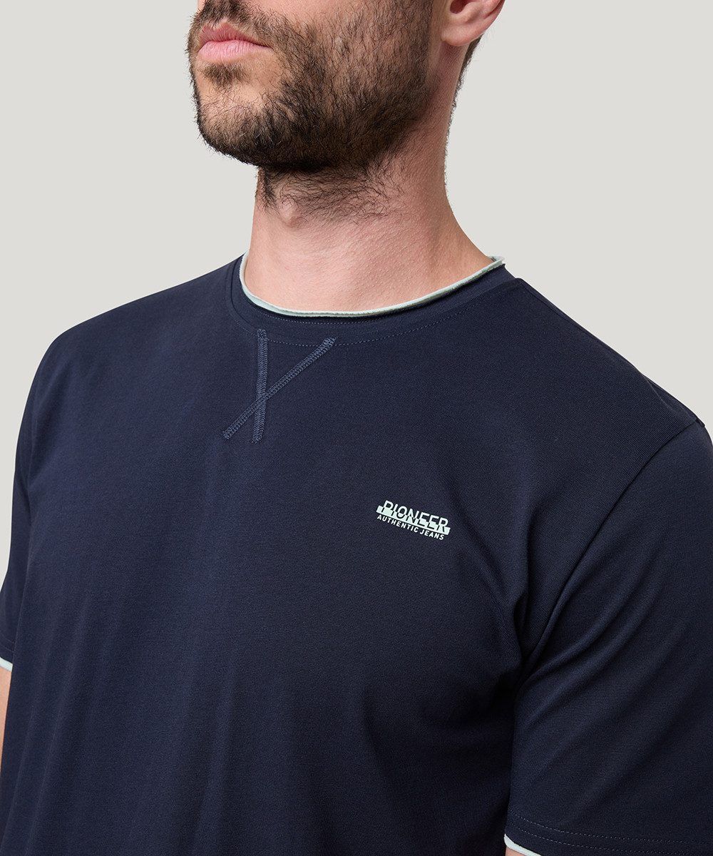 Pioneer Authentic Jeans T-Shirt mit kontrastfarbenen Details