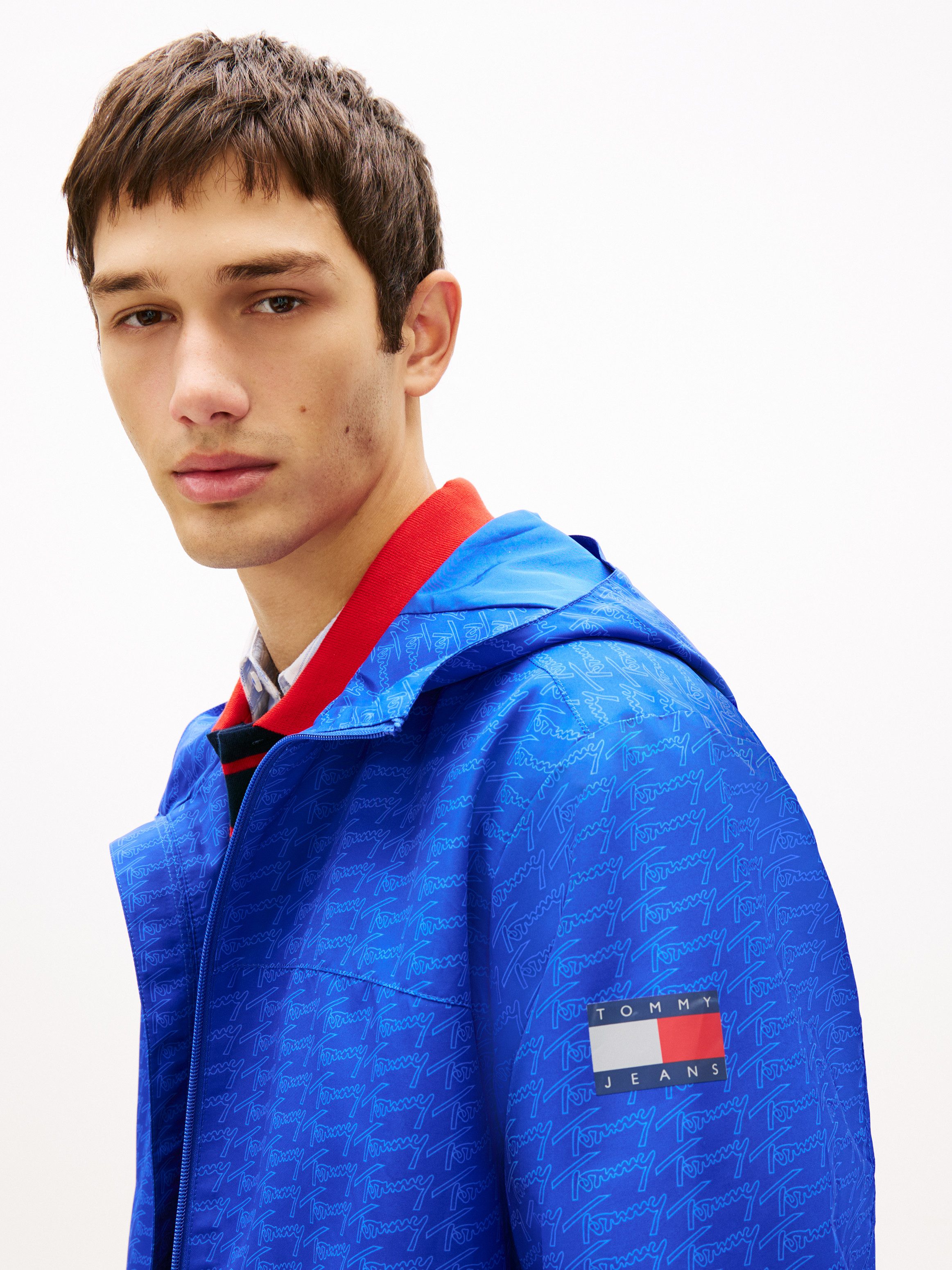 Tommy Jeans Windbreaker TJM AOP PACKABLE wasserabweisend, winddicht, verstaubar