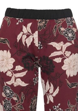 s.Oliver Pyjama (2 tlg., 1 Stück) im Blumen-Dessin mit Streifen-Details