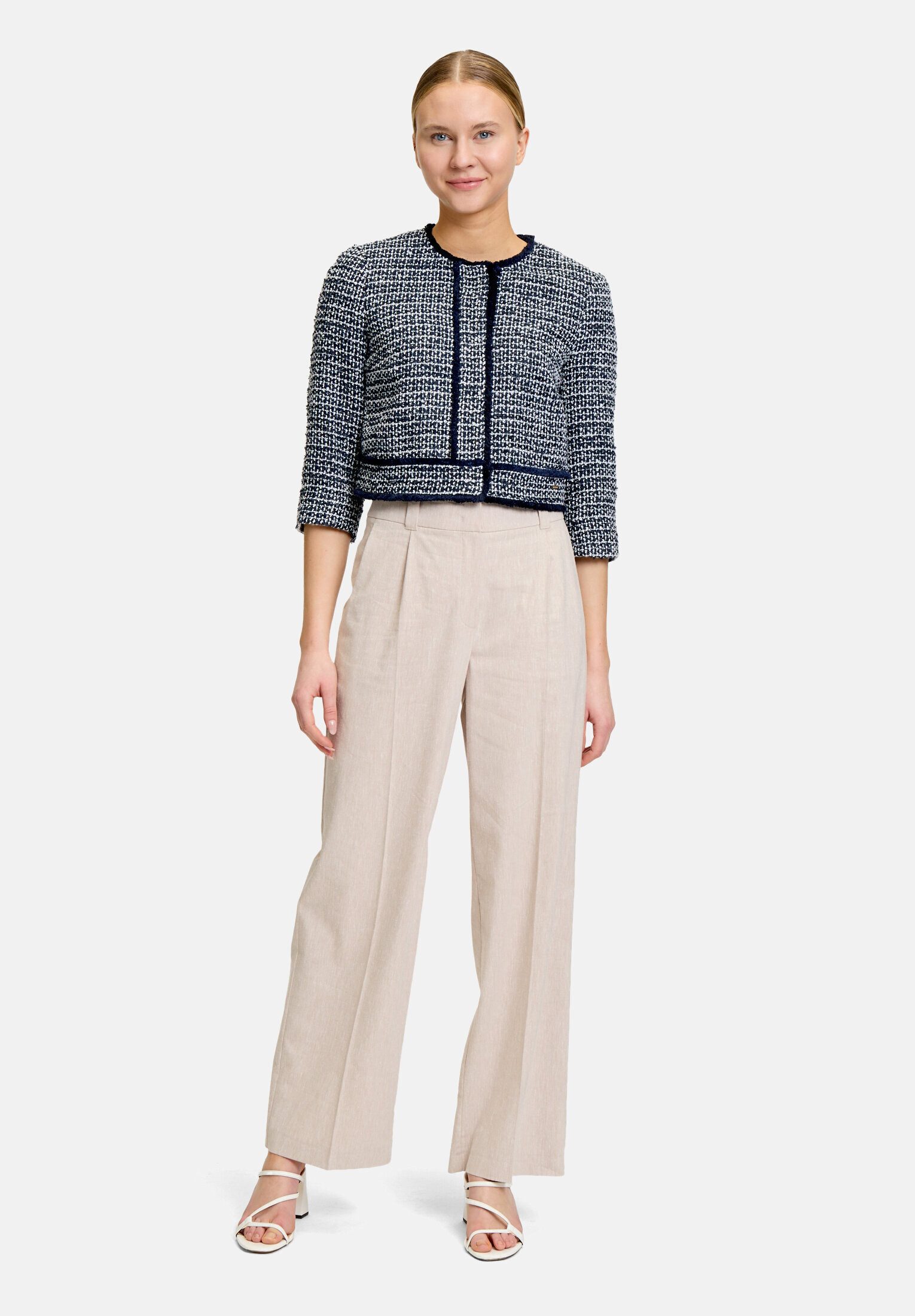 Betty&Co Jackenblazer Damen mit aufgesetzten Taschen Material