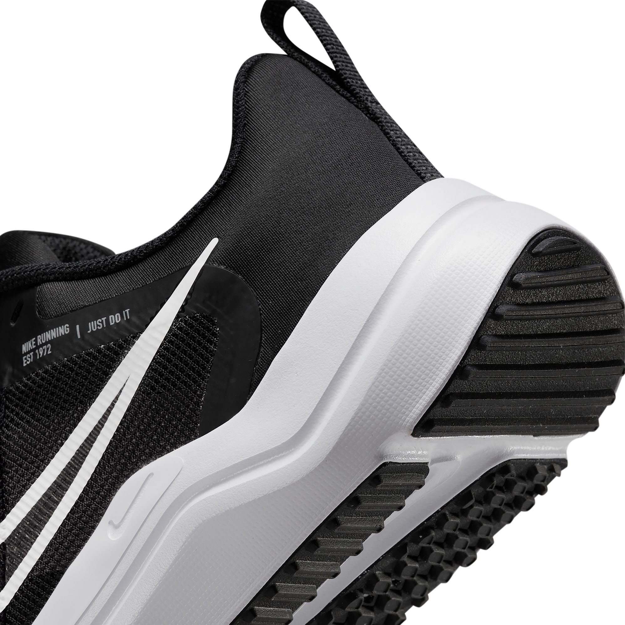 DOWNSHIFTER Nike BLACK-WHITE-SMOKE-GREY-PURE-PLATINUM Laufschuh 12