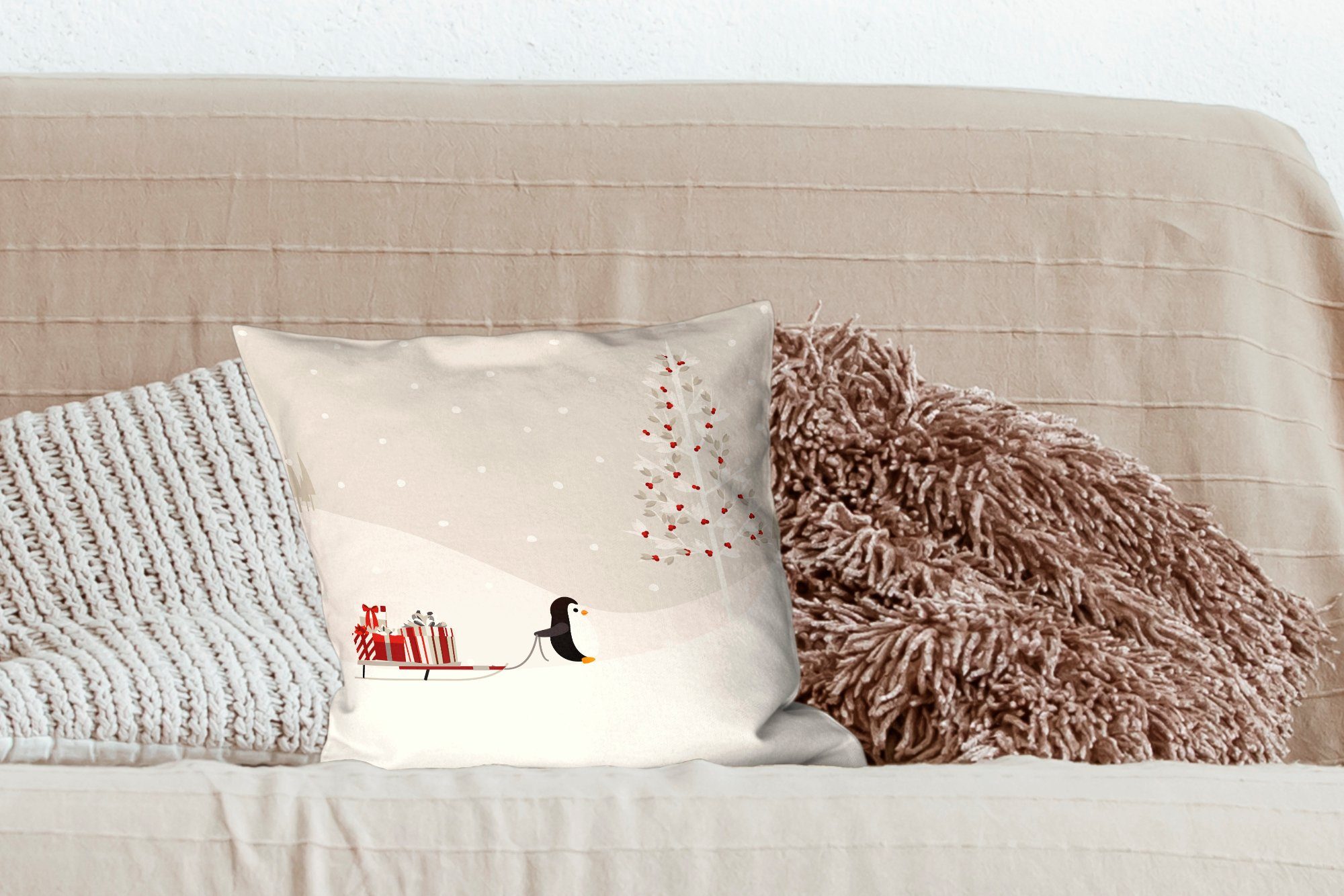 Wohzimmer, eines Füllung Geschenken Dekokissen Schlitten Illustration der einen zieht, MuchoWow Zierkissen für mit Sofakissen Pinguins, Schlafzimmer, Deko, mit