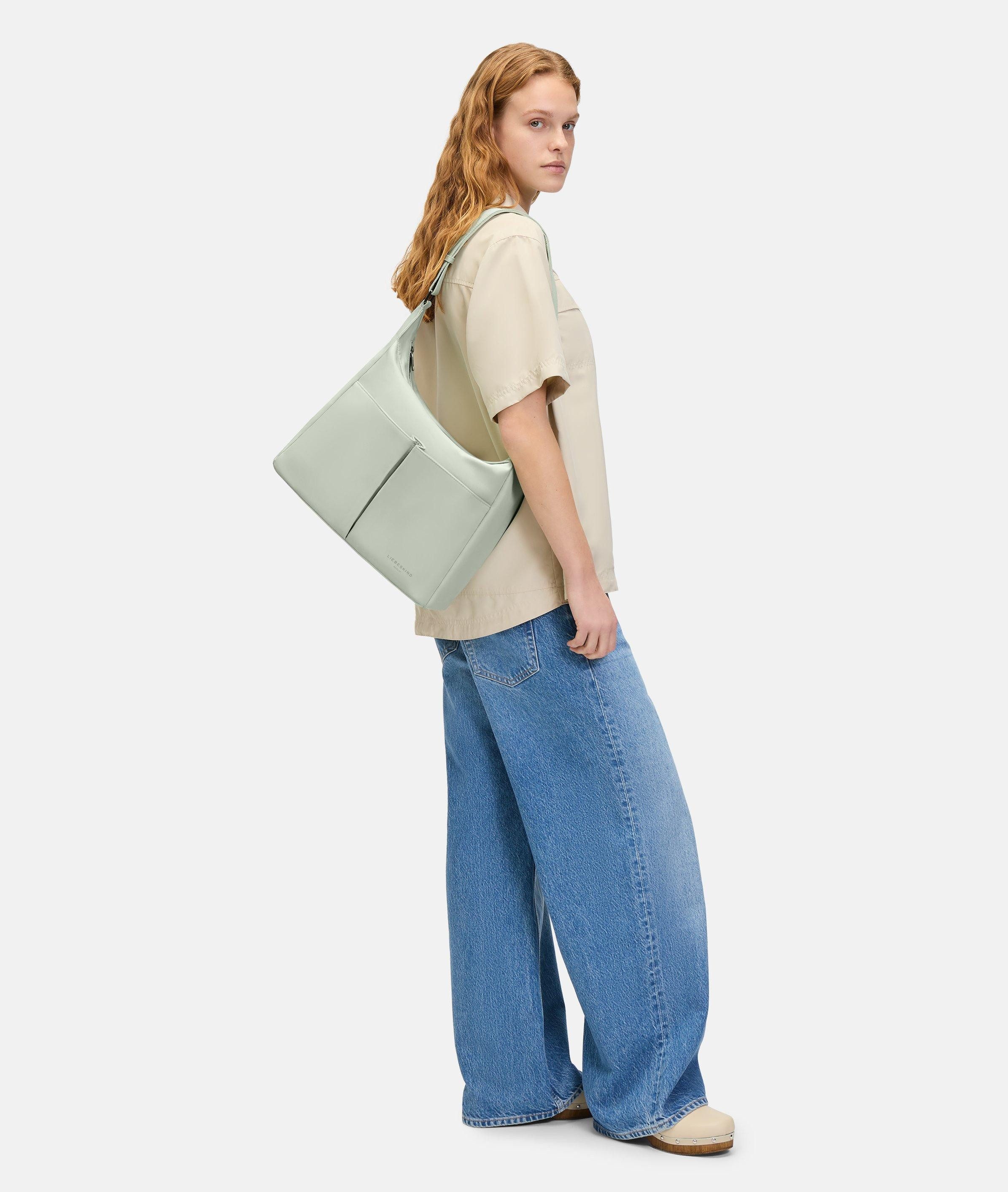 Liebeskind Berlin Schultertasche Hobo, Geräumige Hobo-Bag aus Nylon