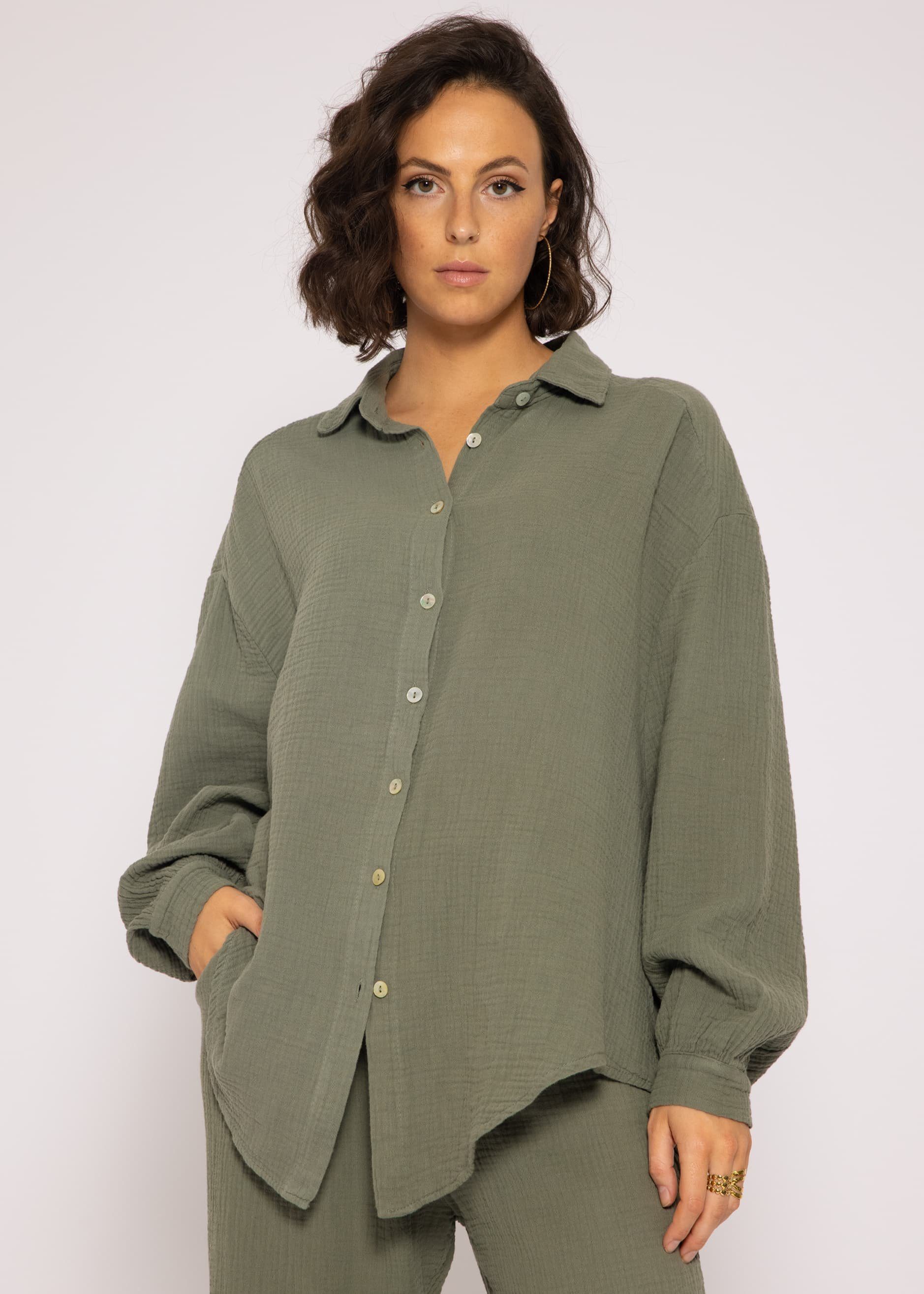 SASSYCLASSY Longbluse Oversize Musselin Bluse Damen Langarm Hemdbluse lang aus Baumwolle mit V-Ausschnitt, One Size (Gr. 36-48) Khaki