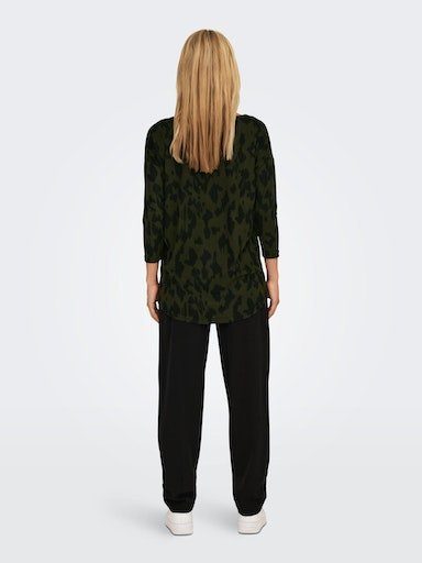 Shop-, Laden-, Händlerinformationen ONLY 3/4-Arm-Shirt ONLELCOS 4/5 TOP Leaf Grape AOP JRS AOP:BLACK ANIMAL