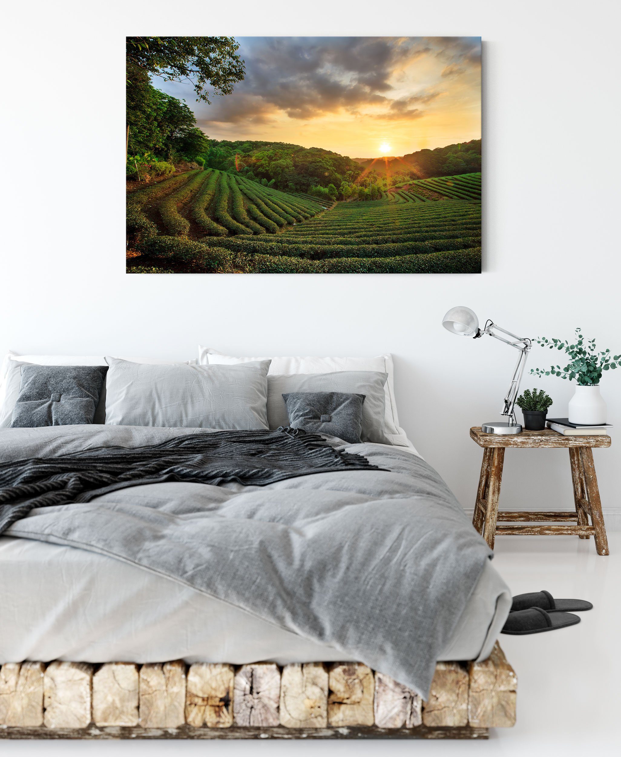 Pixxprint Leinwandbild Teeplantage bei bespannt, fertig inkl. St), bei Zackenaufhänger Leinwandbild (1 Sonnenuntergang Teeplantage Sonnenuntergang