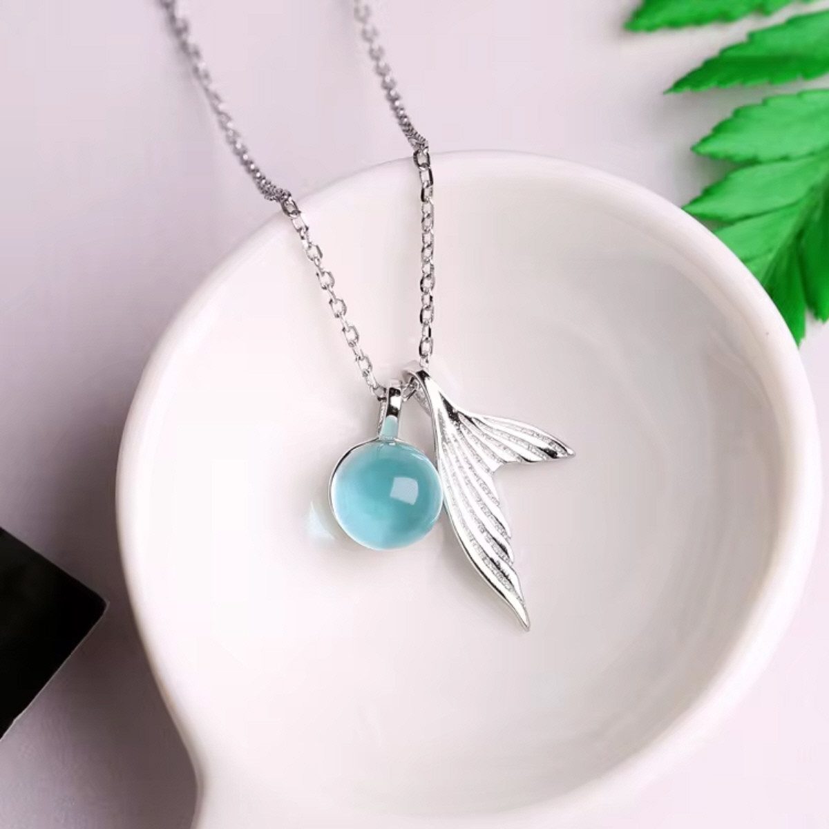 ELLAWIL Silberkette Kette mit Walflossen Anhänger Halskette Surferschmuck Taucherschmuck (Kettenlänge 40 cm verlängerbar um 5 cm, Sterling Silber 925), inklusive Geschenkschachtel