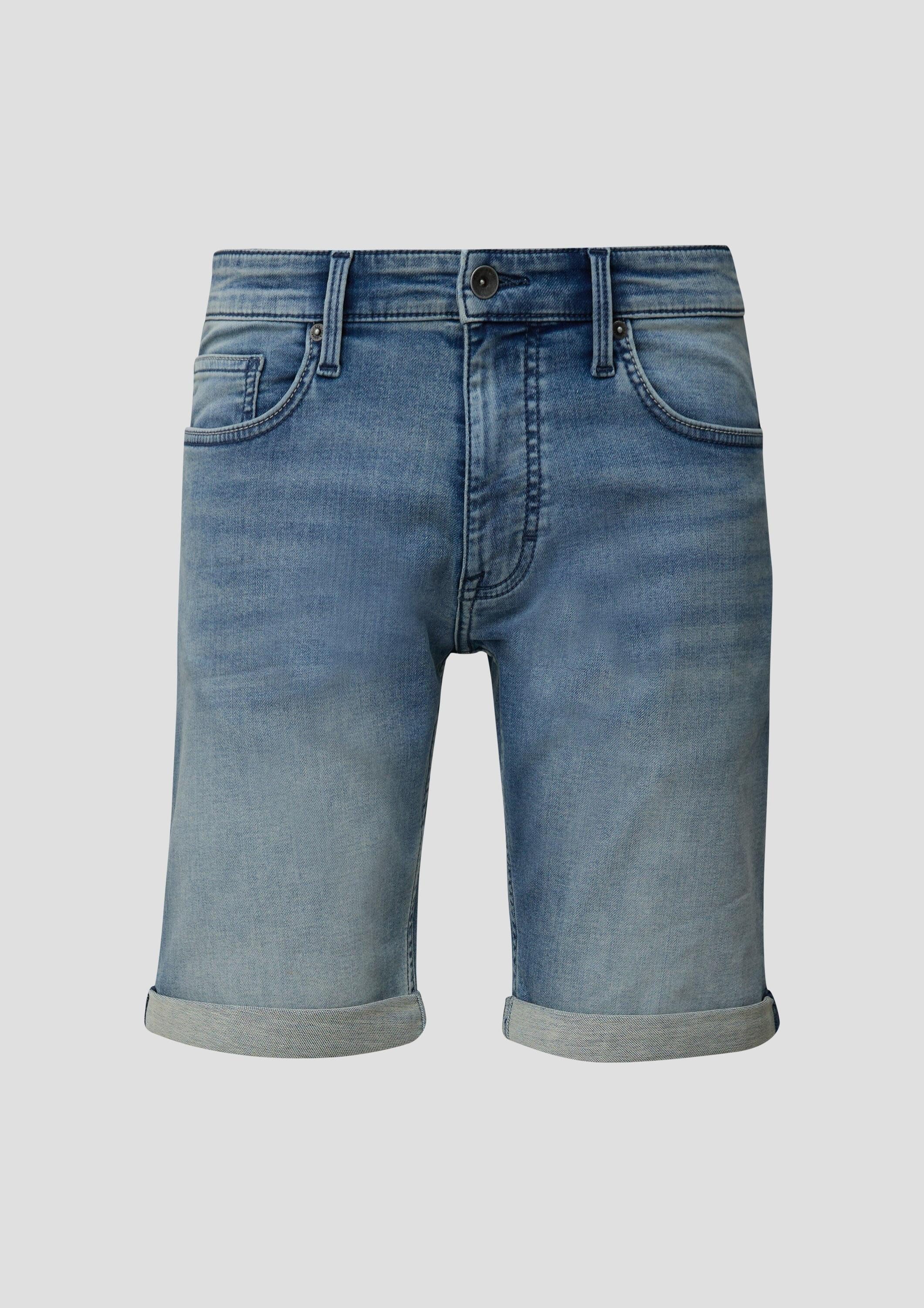 QS Jeansshorts Jeans-Hose JOHN Denim-Shorts mit fixiertem Umschlag