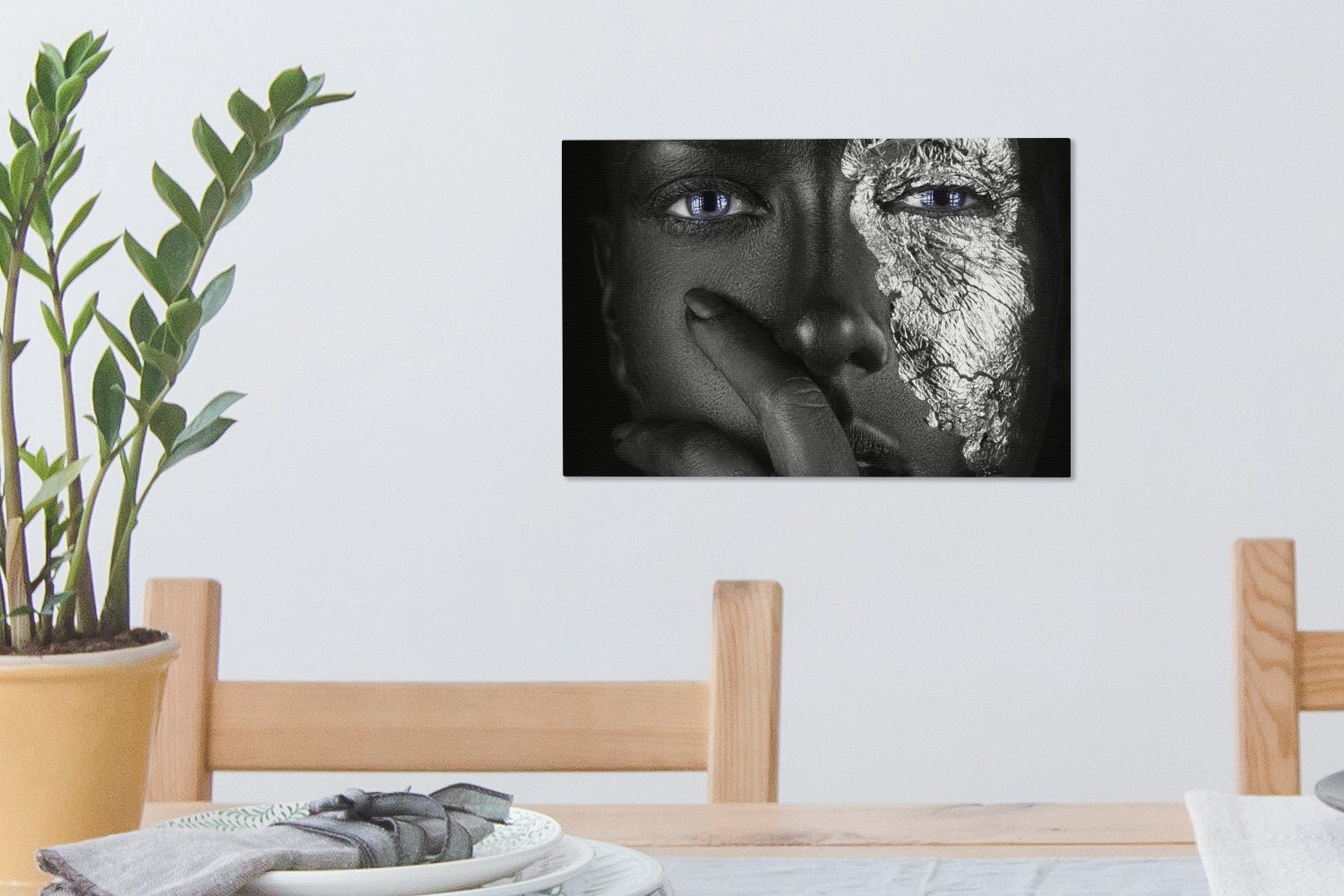 und cm Frau St), silbernen blauen Augen mit OneMillionCanvasses® Wandbild (1 Dunkle Leinwandbilder, 30x20 Wanddeko, Leinwandbild Aufhängefertig, Akzenten,