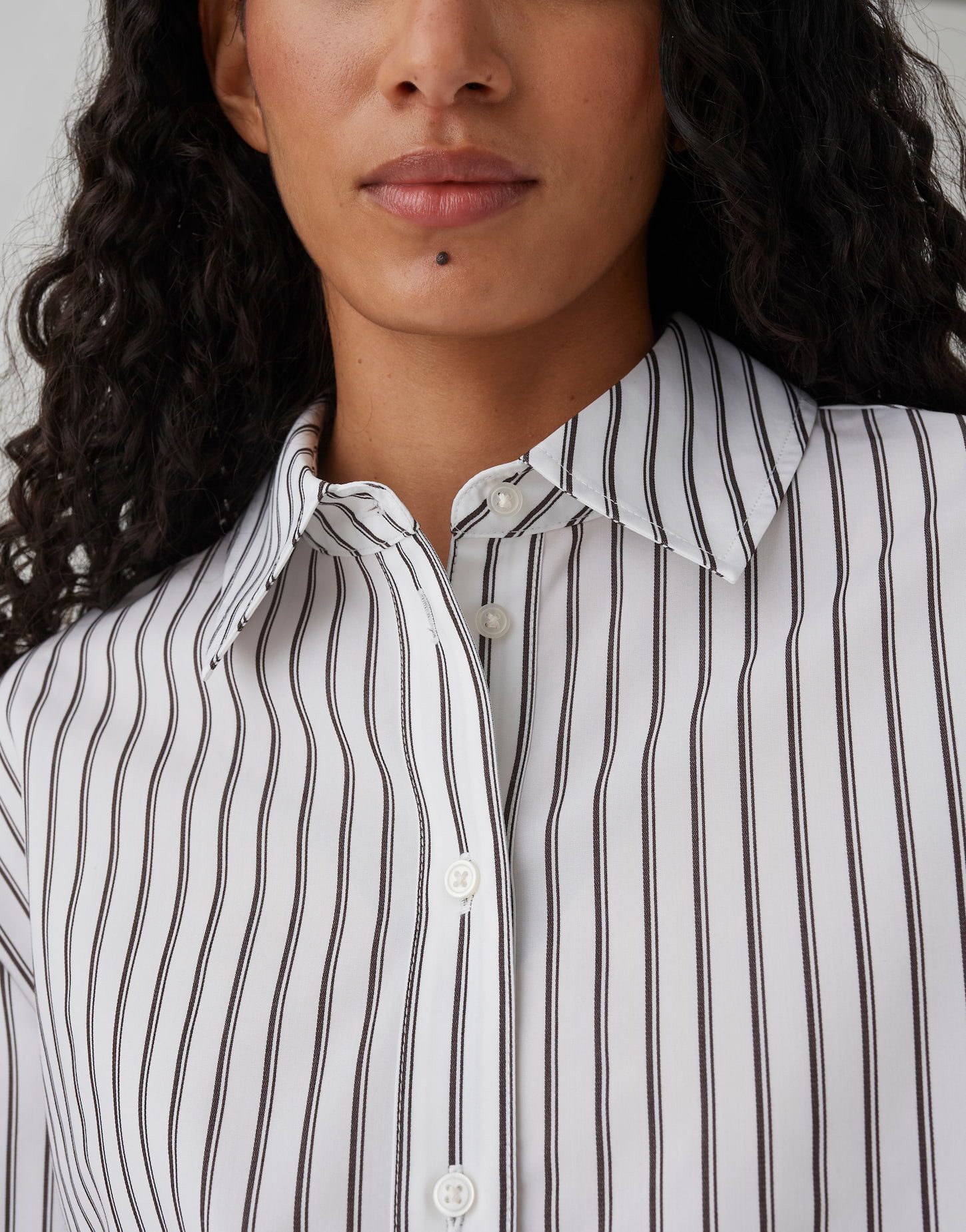 OPUS Langarmbluse FAPO aus nachhaltigem Tencel™ Mix Weite Passform, gerader Schnitt, Hemdblusenkragen