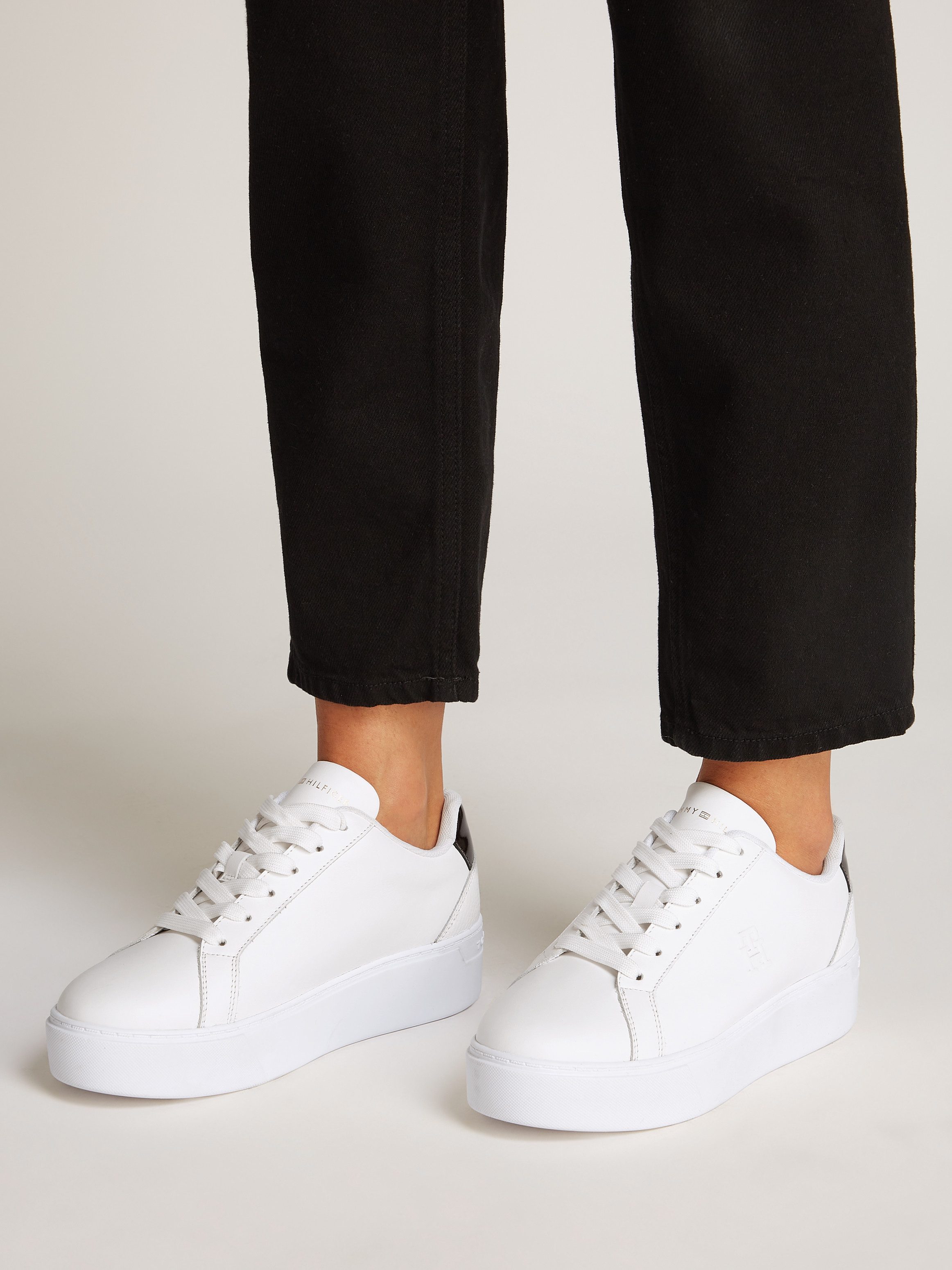 Tommy Hilfiger TH PLATFORM COURT SNEAKER Plateausneaker, Freizeitschuh, Hal günstig online kaufen