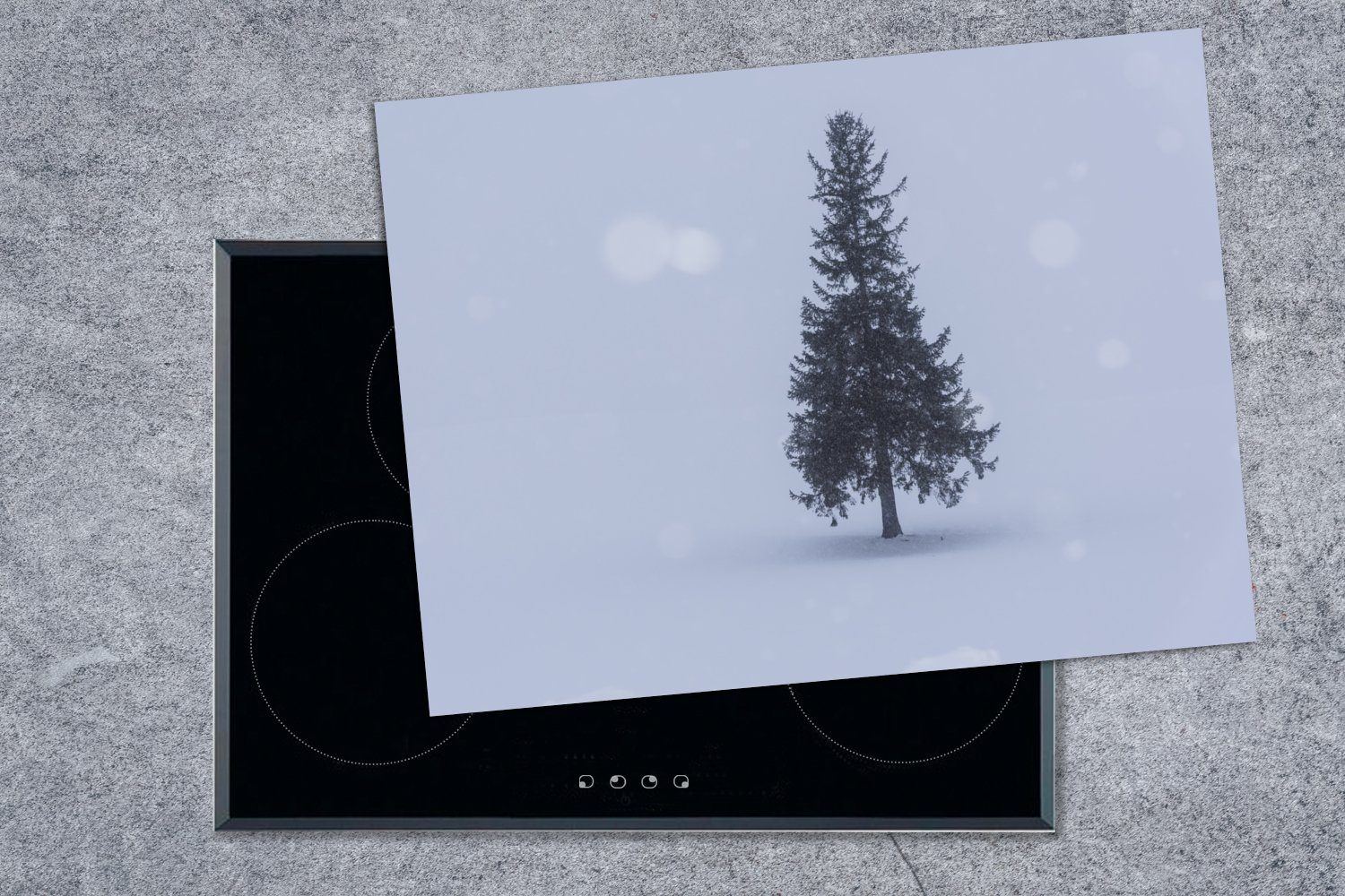 Herdblende-/Abdeckplatte weißer 70x52 Tannenbaum auf Ein (1 MuchoWow nutzbar, tlg), Vinyl, Arbeitsfläche Mobile Leere, Ceranfeldabdeckung cm,