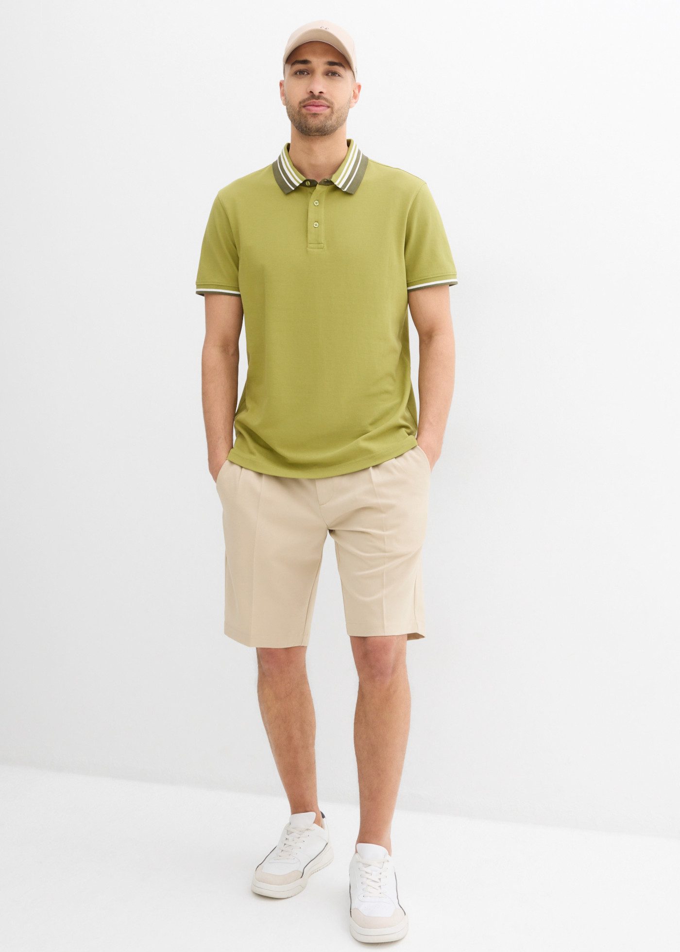 bonprix Poloshirt Regular Fit, mit Polokragen, Kurzarm-Design, aus Baumwolle