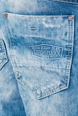 Cipo & Baxx Regular-fit-Jeans Herren Jeans Hose im Destroyed Look mit farbigen Stoff unterlegt Destroyed Look mit farbigen Stoffunterlegungen, Gürtel inklusive