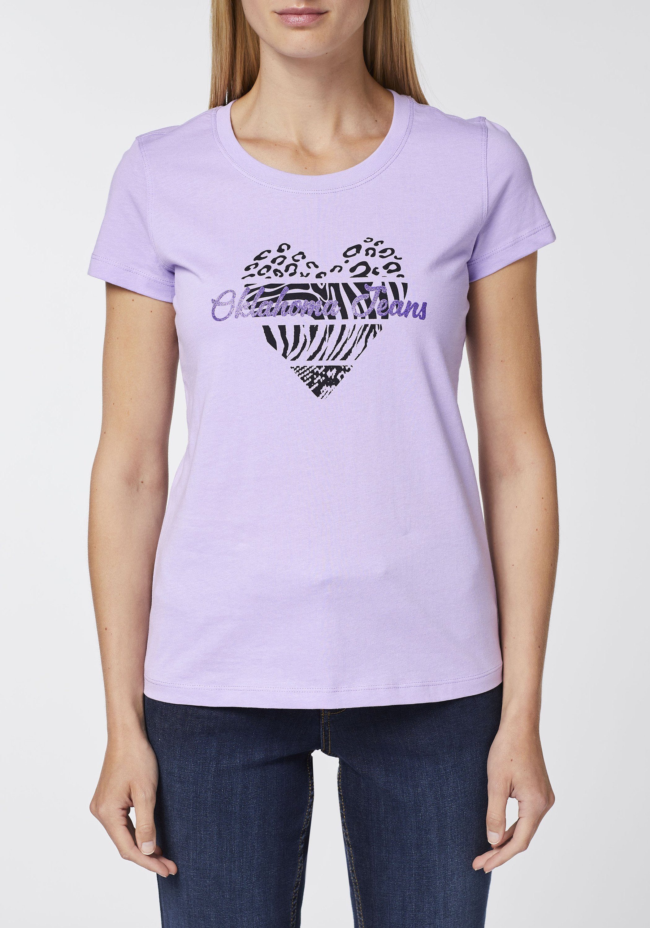 Rose mit 15-3716 Jeans Logo-Schriftzug Herz-Motiv Purple und Oklahoma Print-Shirt