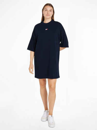 Tommy Jeans Shirtkleid TJW BADGE TEE DRESS mit Tommy Jeans Flagge