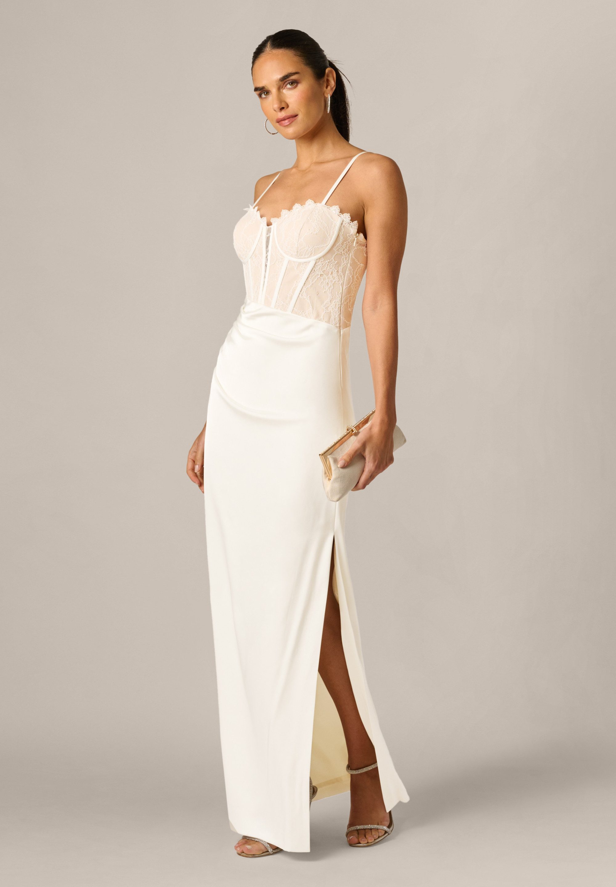 Adrianna Papell Abendkleid Satin and Lace Long Dress Ein auffälliges, strukturiertes und weiches Abendkleid