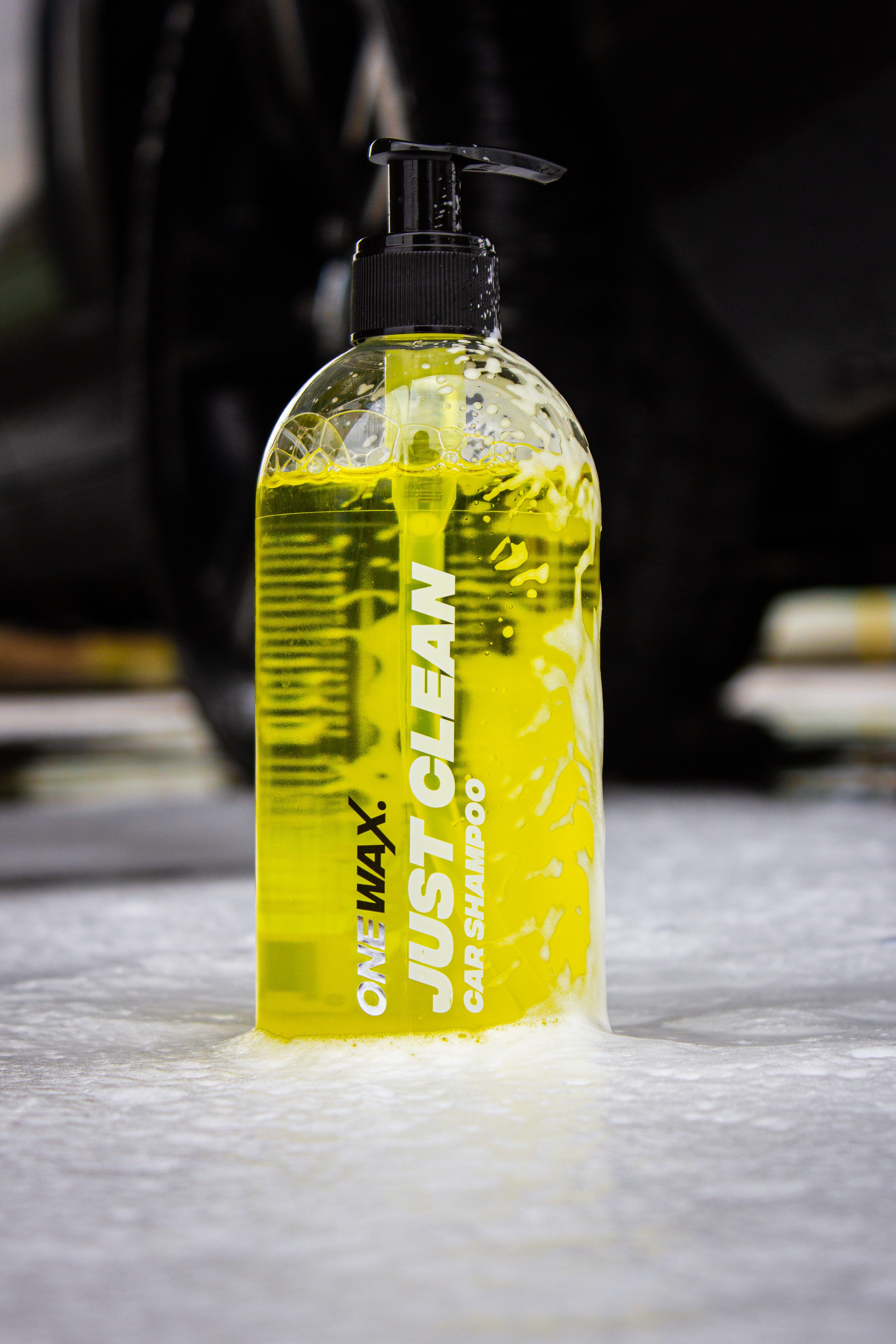 detailmate Auto Waschhandschuh Waschset - Garage Freaks + Autoshampoo OneWax Auto-Reinigungsmittel (Autowäsche - Reinigungs Set - Mikrofaser - Auto Reinigung)