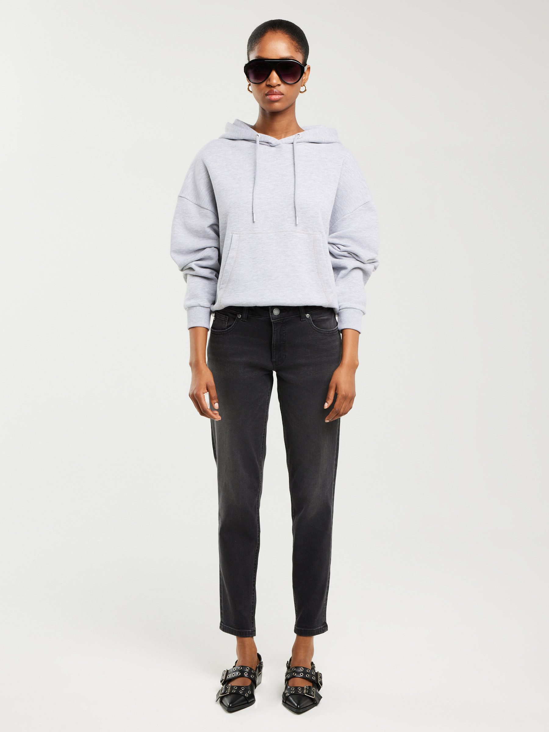 BIG STAR Tapered-fit-Jeans MAGGIE normale Leibhöhe