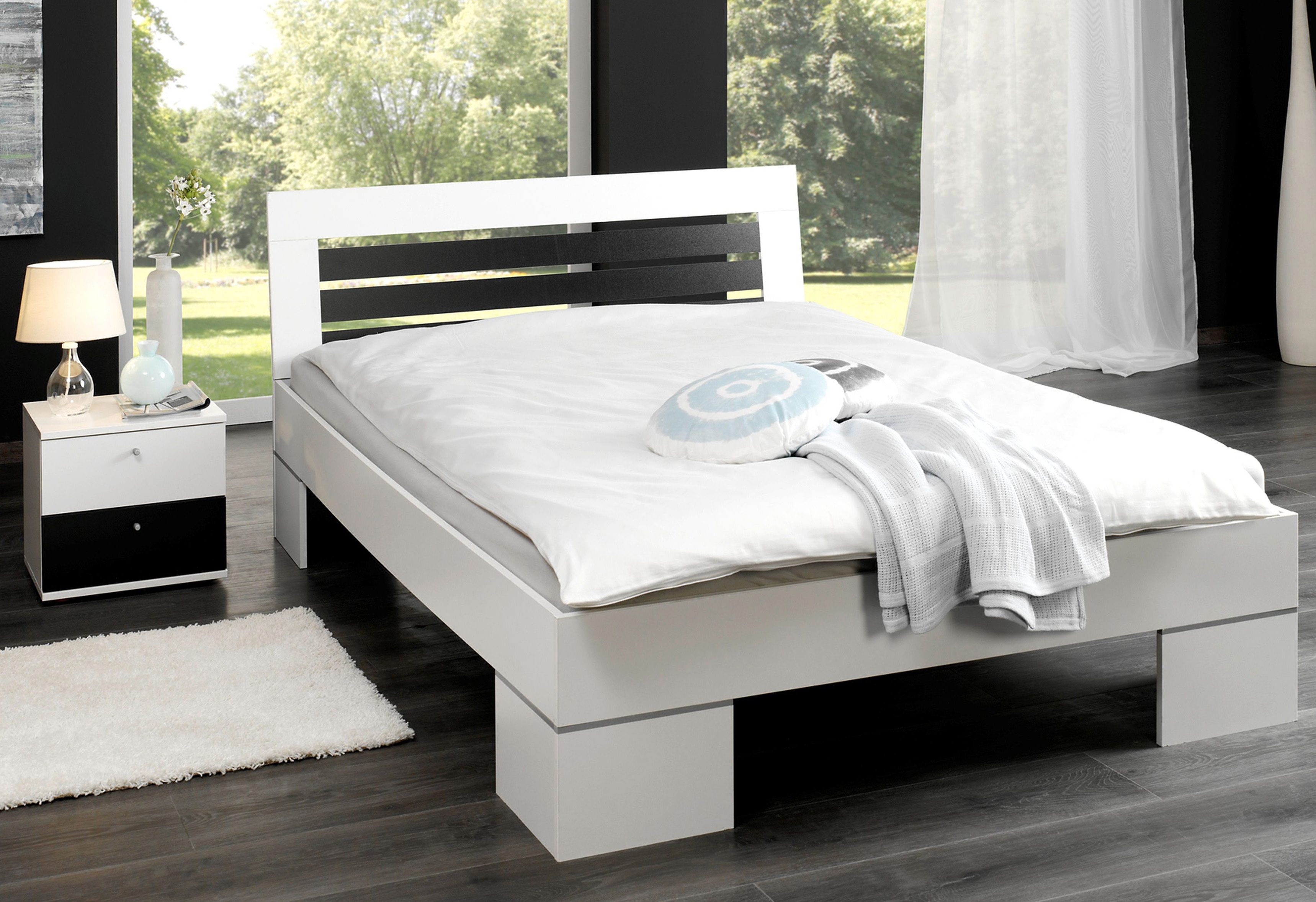 Stillvolles Futonbett aus dem Hause RELITA
