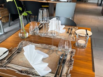 Platzset, Tischset abwaschbar - Framepad "Florenz" in beige, framepad.de, (1-St., 44 x 32cm), Tischset in eleganter Bilderrahmen-Optik aus erstklassigem Vinyl