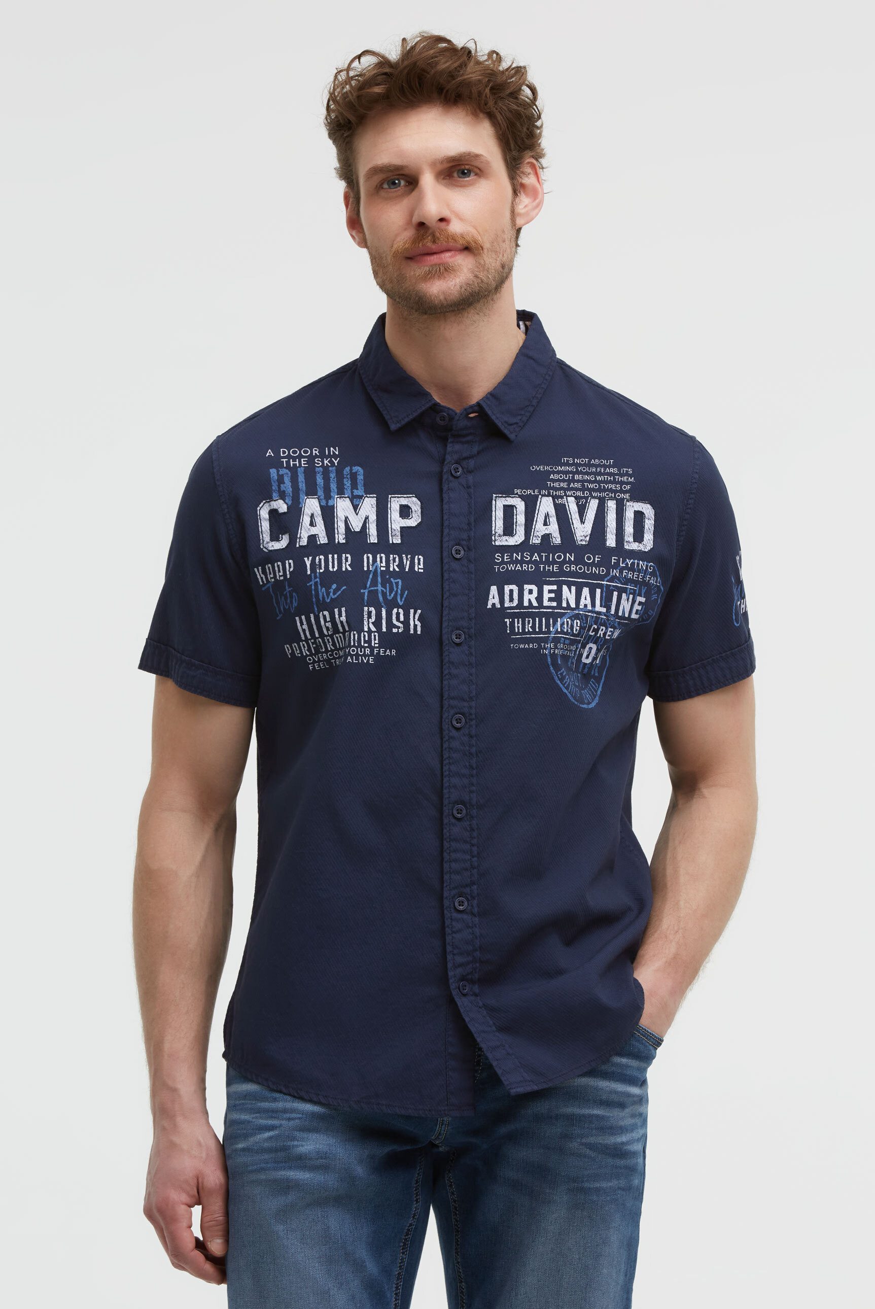 CAMP DAVID Kurzarmhemd mit Kentkragen