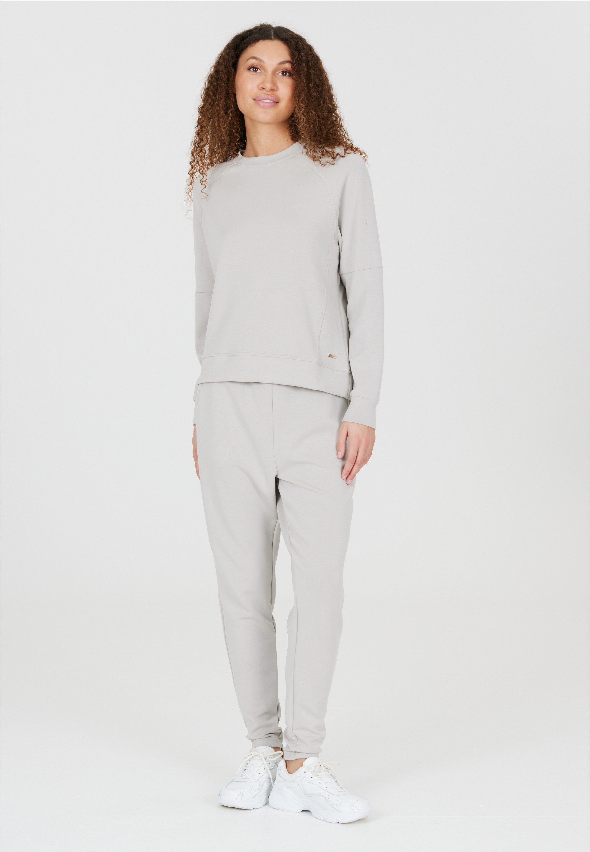 ATHLECIA Sweatshirt Jacey aus extra weichem Material