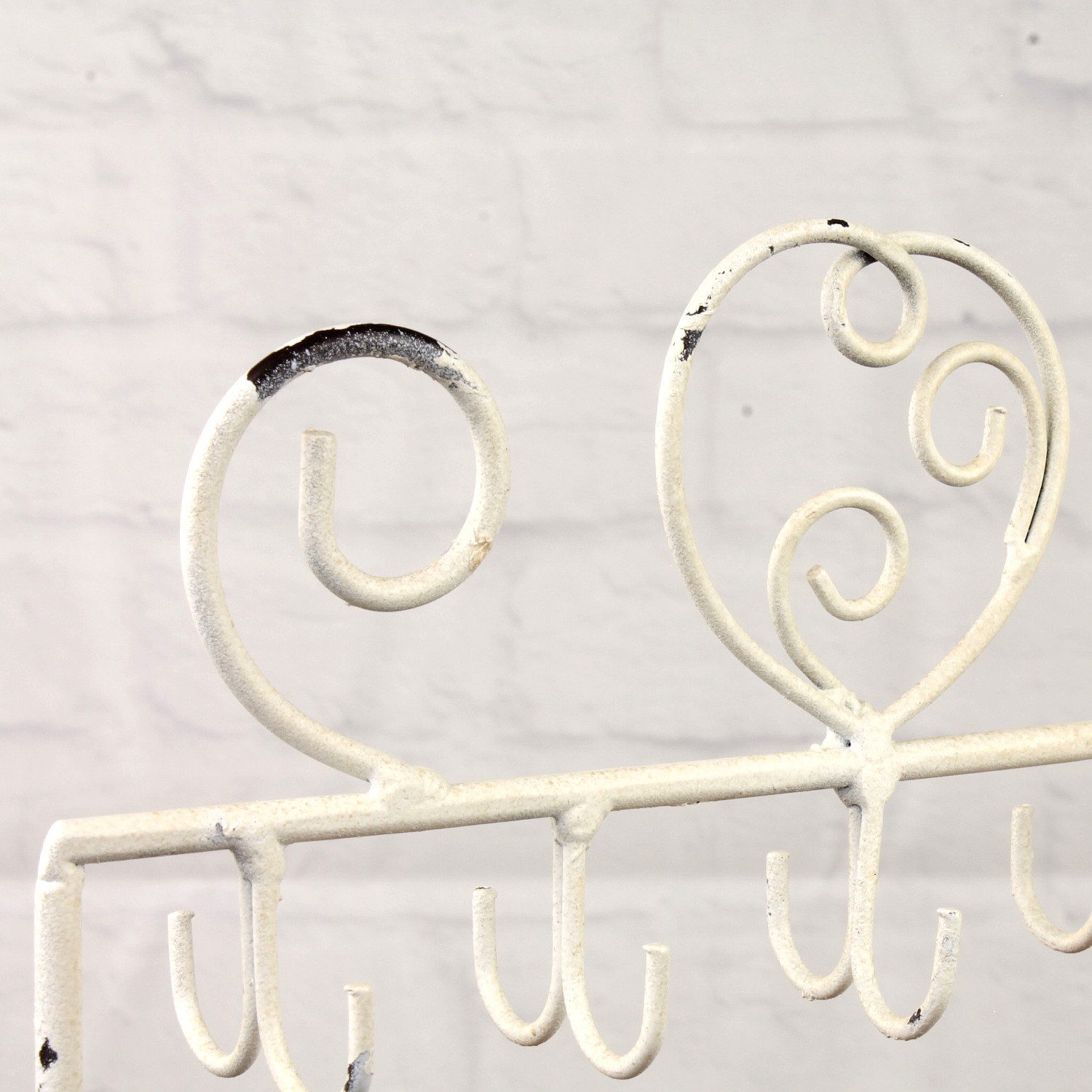 Macosa Home Schmuckständer Altweiß Metall 37 cm Schmuckhalter Shabby Chic Schmuckaufbewahrung (Halter Organizer Schmuckorganizer, Kettenhalter Kettenständer), modern Aufbewahrung Schmuck Halter