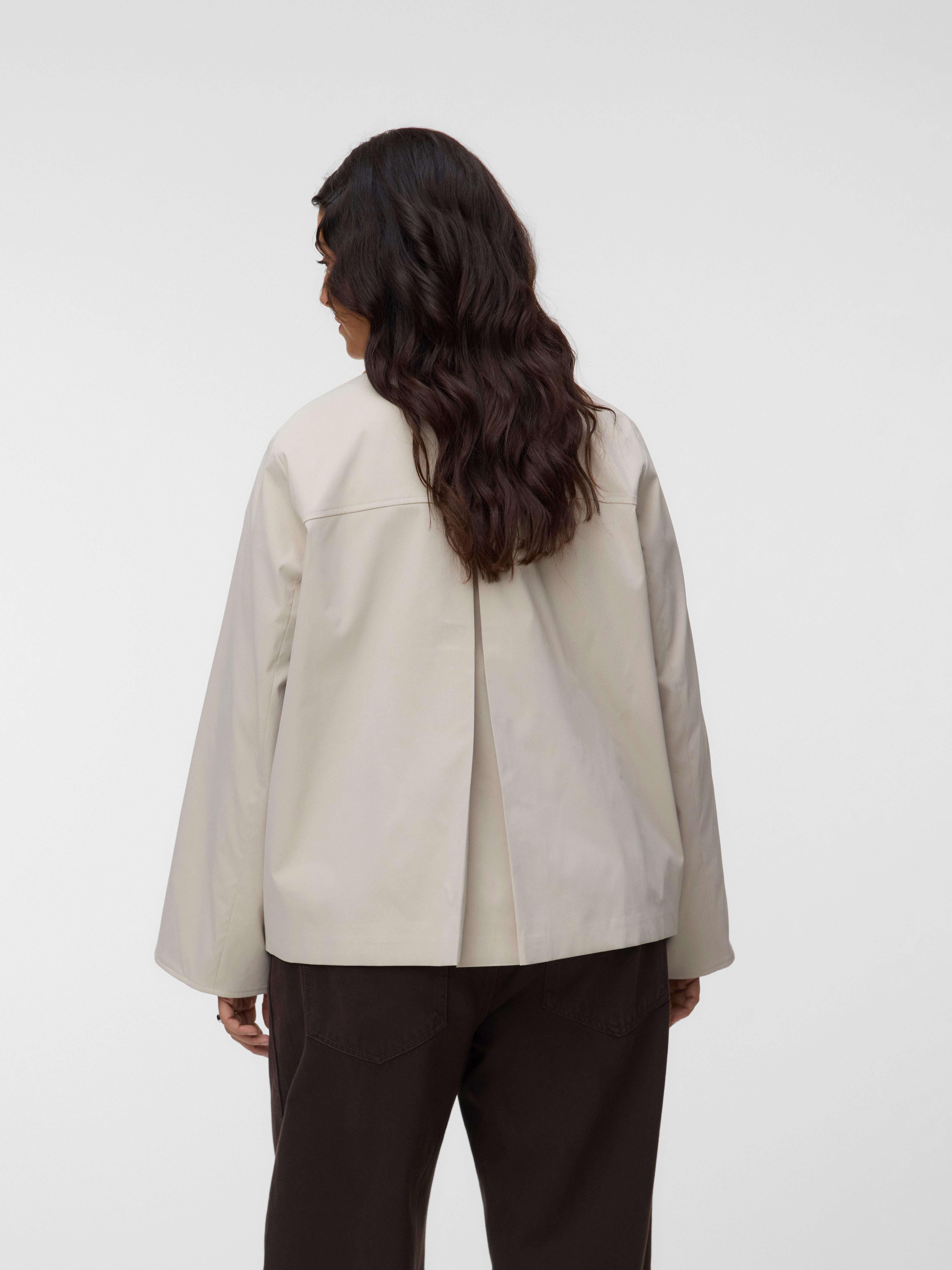 Vero Moda Curve Kurzjacke VMCCHELSEAPOPPY SHORT JACKET CUR Kunstfaser