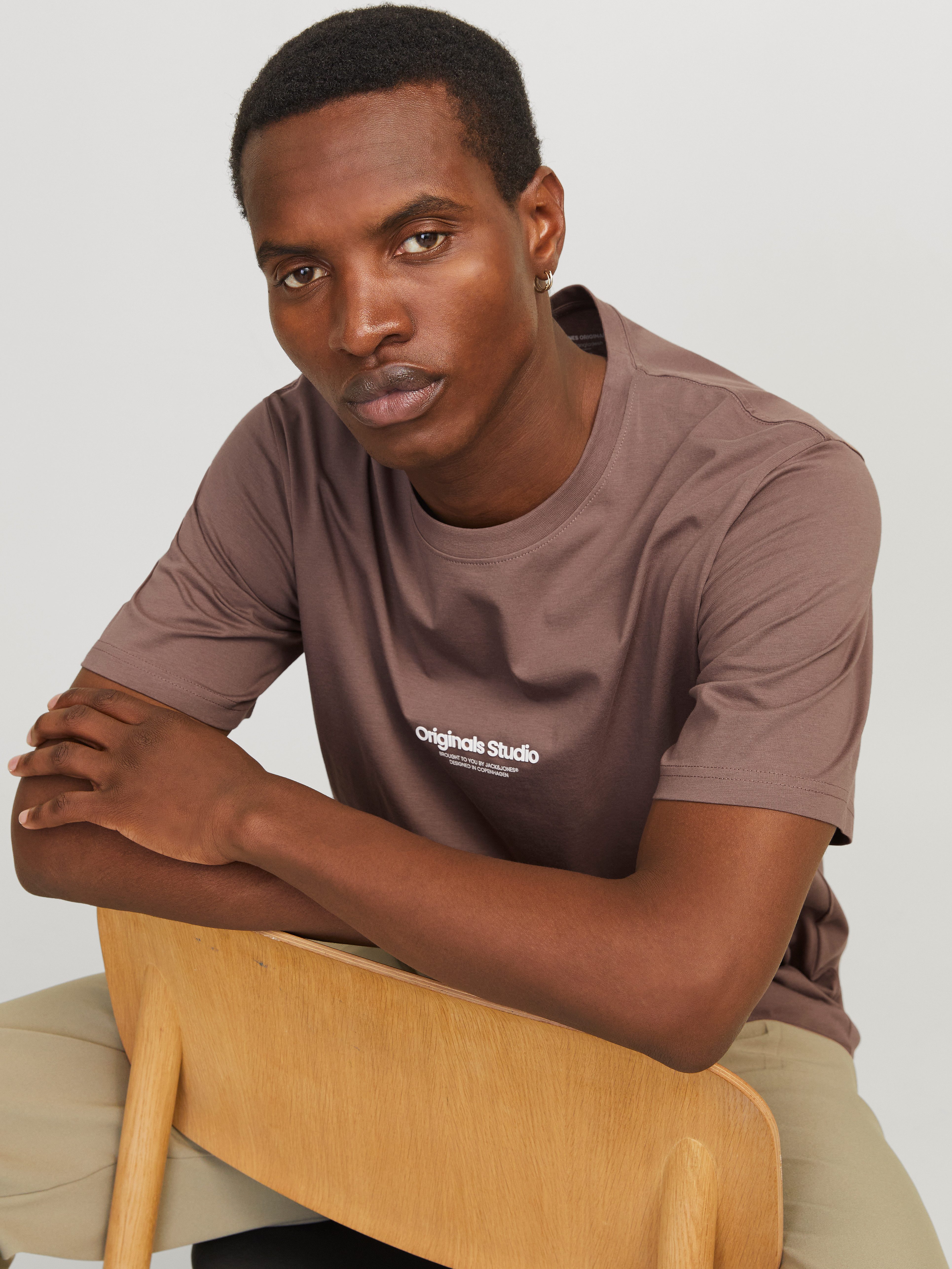 Jack & Jones Rundhalsshirt JORVESTERBRO TEE SS CREW NECK NOOS günstig online kaufen