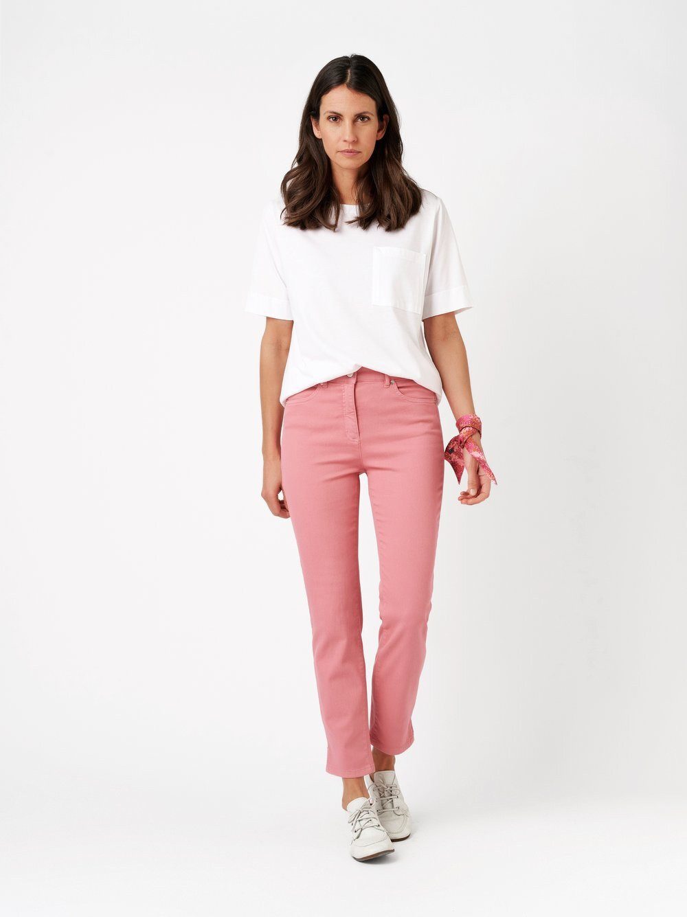 TONI Slim-fit-Jeans Be Loved 7/8 mit kleinen Saum-Schnallen