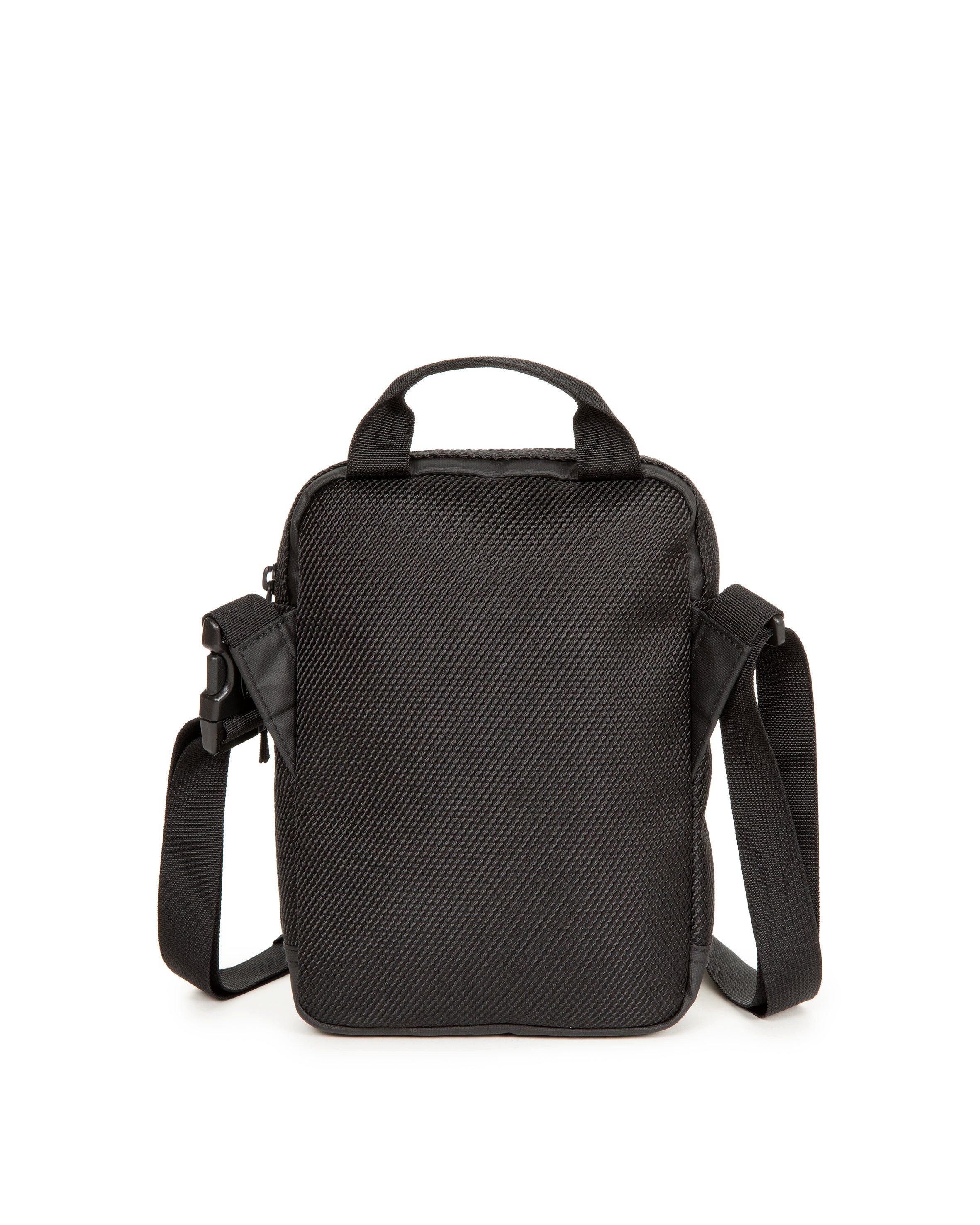 Eastpak Mini Bag THE ONE CNNCT, im praktischen Design