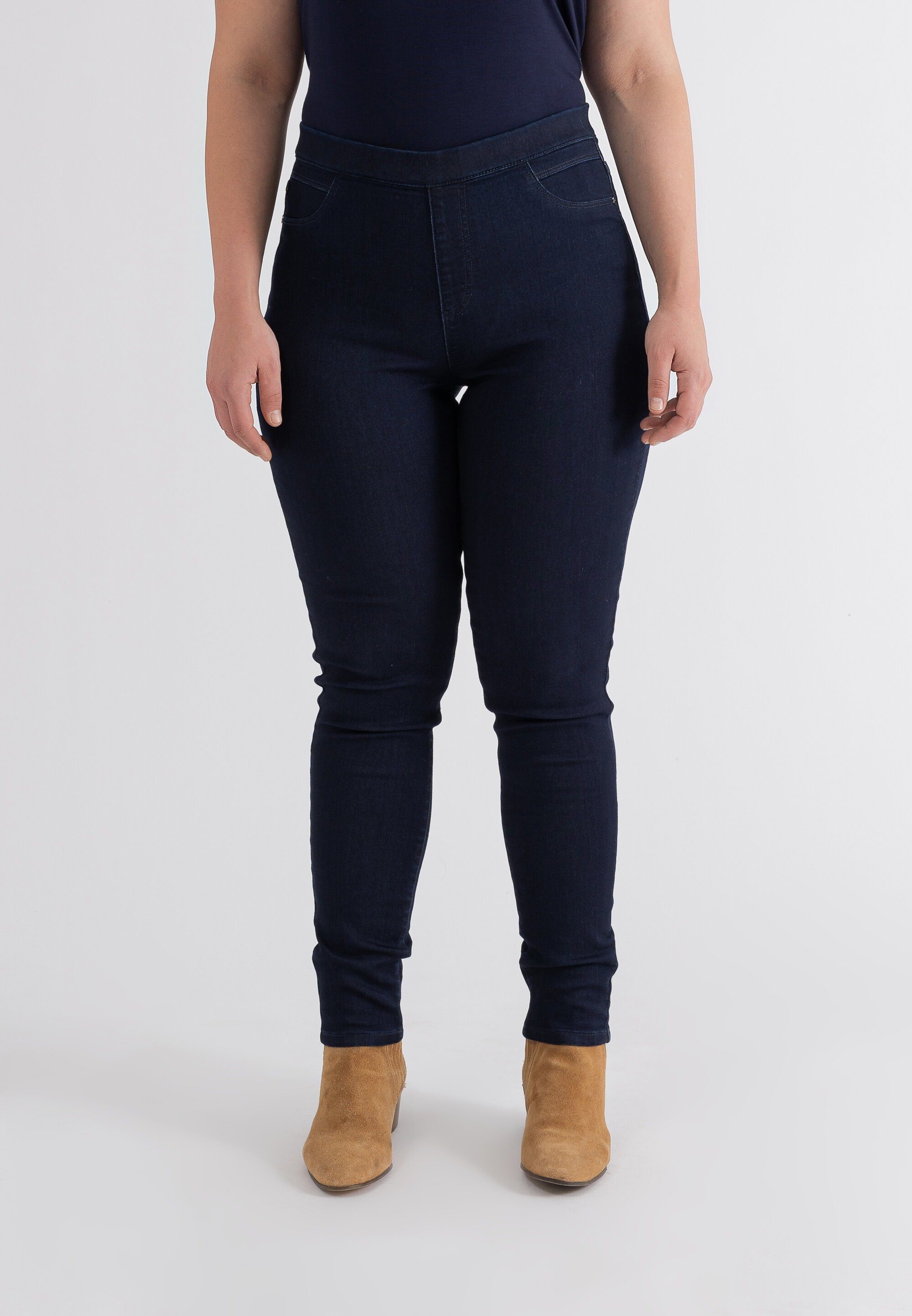 October Bequeme Jeans im klassischen Design dunkelblau