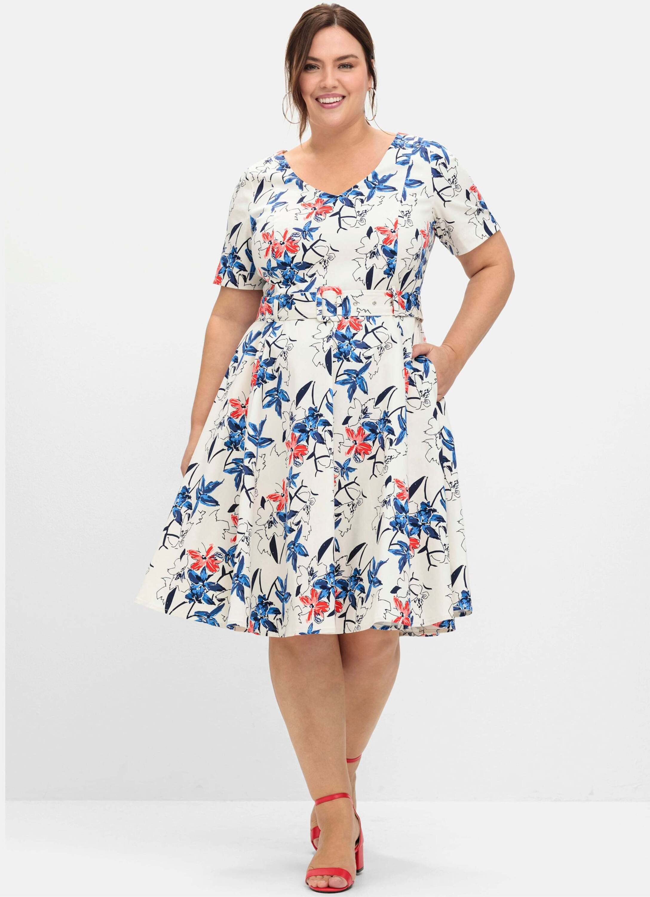 Sheego Etuikleid Abendkleid Kurzarm mit Blumenprint und Stoffgürtel