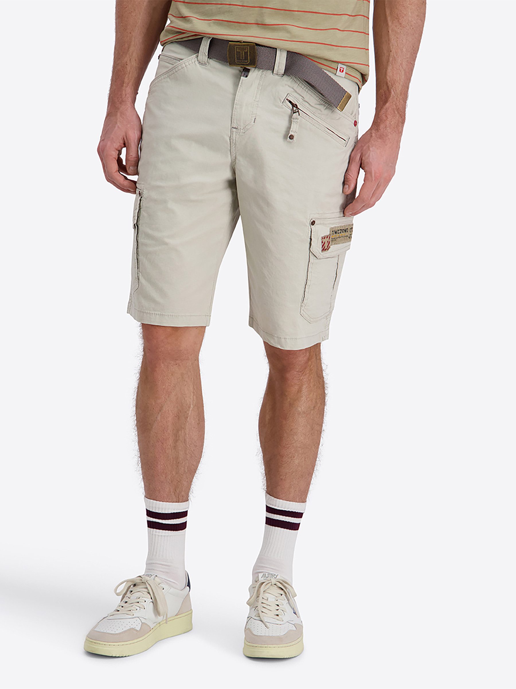 TIMEZONE Cargoshorts Inklusive Gürtel Cargotaschen Reißverschluss Bundkomfort für Herren (1-tlg) Baumwolle Normal Fit Einfarbig atmungsaktiv Reißverschluss