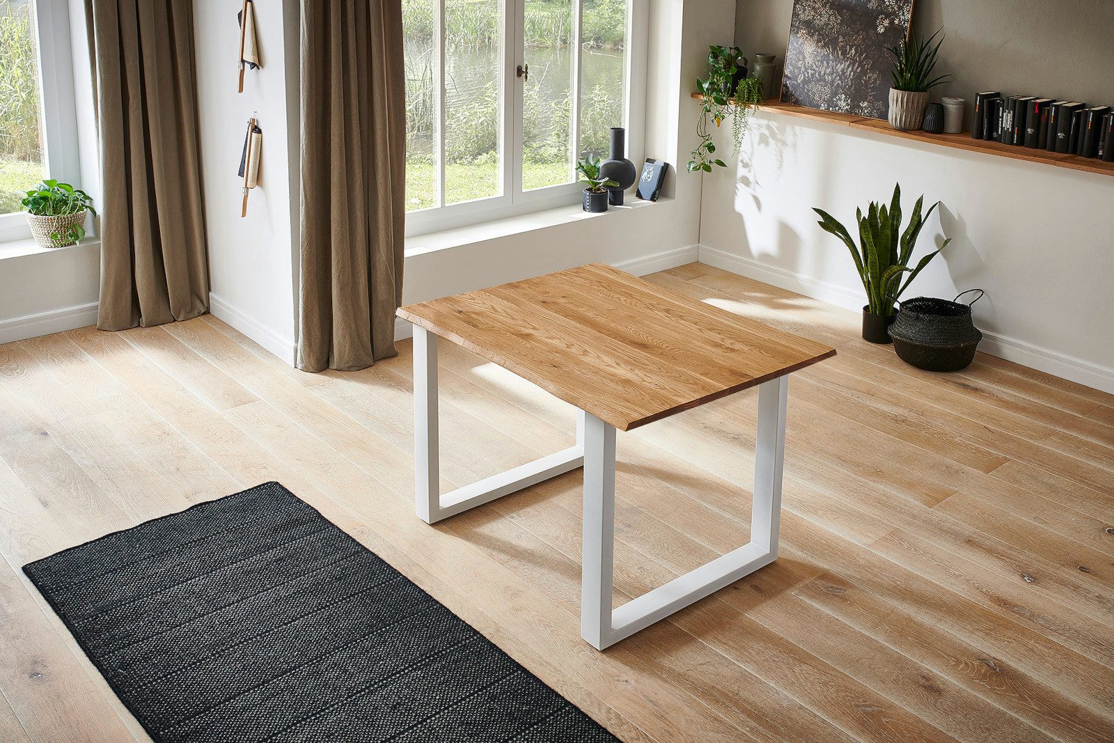 SAM® Baumkantentisch Lennart, massives Akazienholz, natürliche Baumkante, Metallgestell U-Form