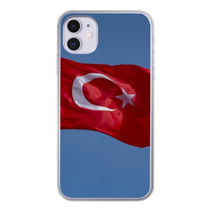 MuchoWow Handyhülle Eine türkische Flagge am blauen Himmel Handyhülle Apple iPhone 11 Smartphone-Bumper Print Handy