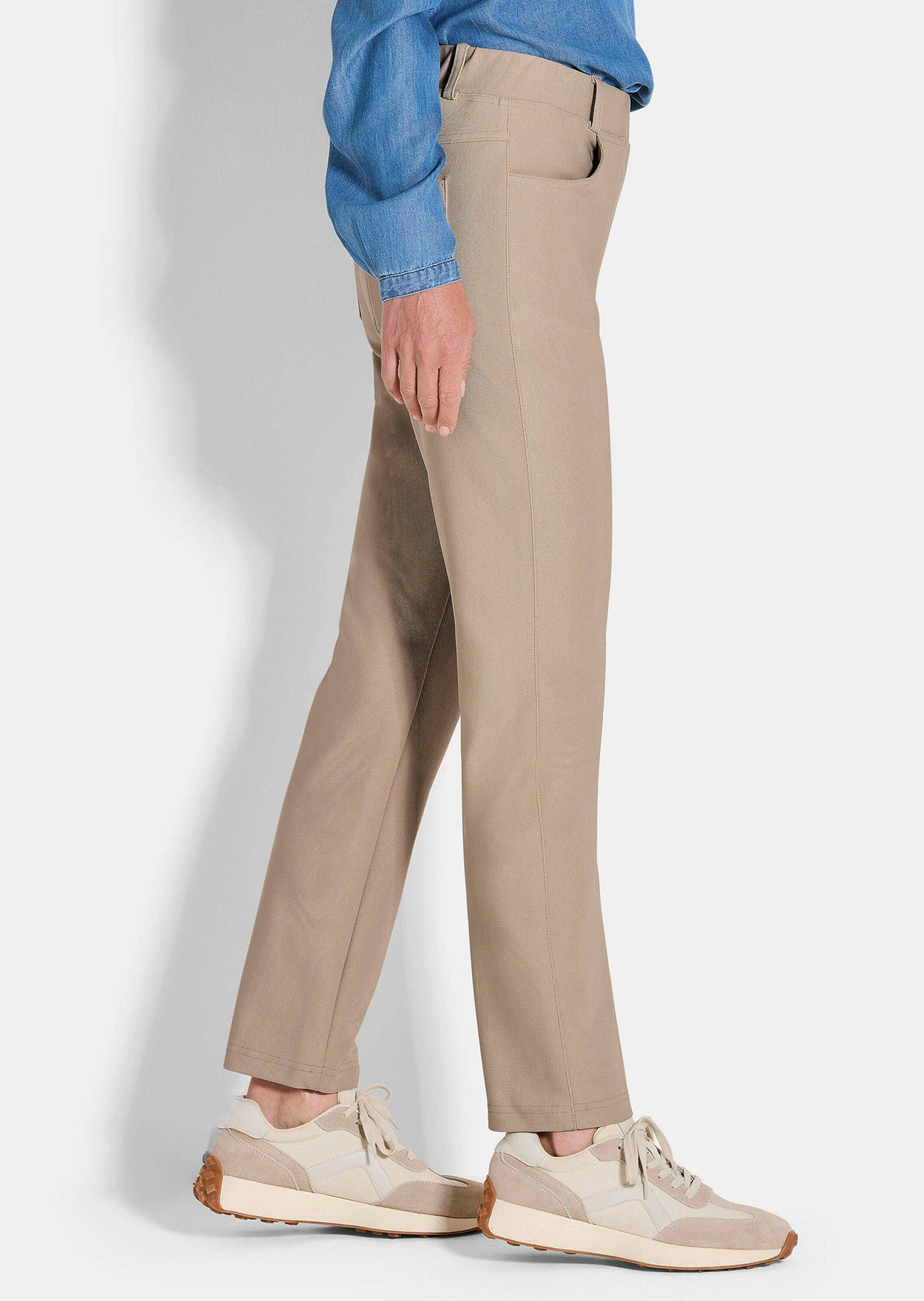 GOLDNER Stoffhose Kurzgröße: 7/8-Hose mit Rundum-Dehnbund, feine Köperstruktur, schmaler Schnitt – Bild 4 von 5