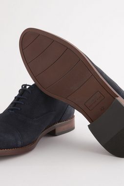 Next Schuhe aus Wildleder, Zehenkappe + Kontrastsohle Schnürschuh (1-tlg)